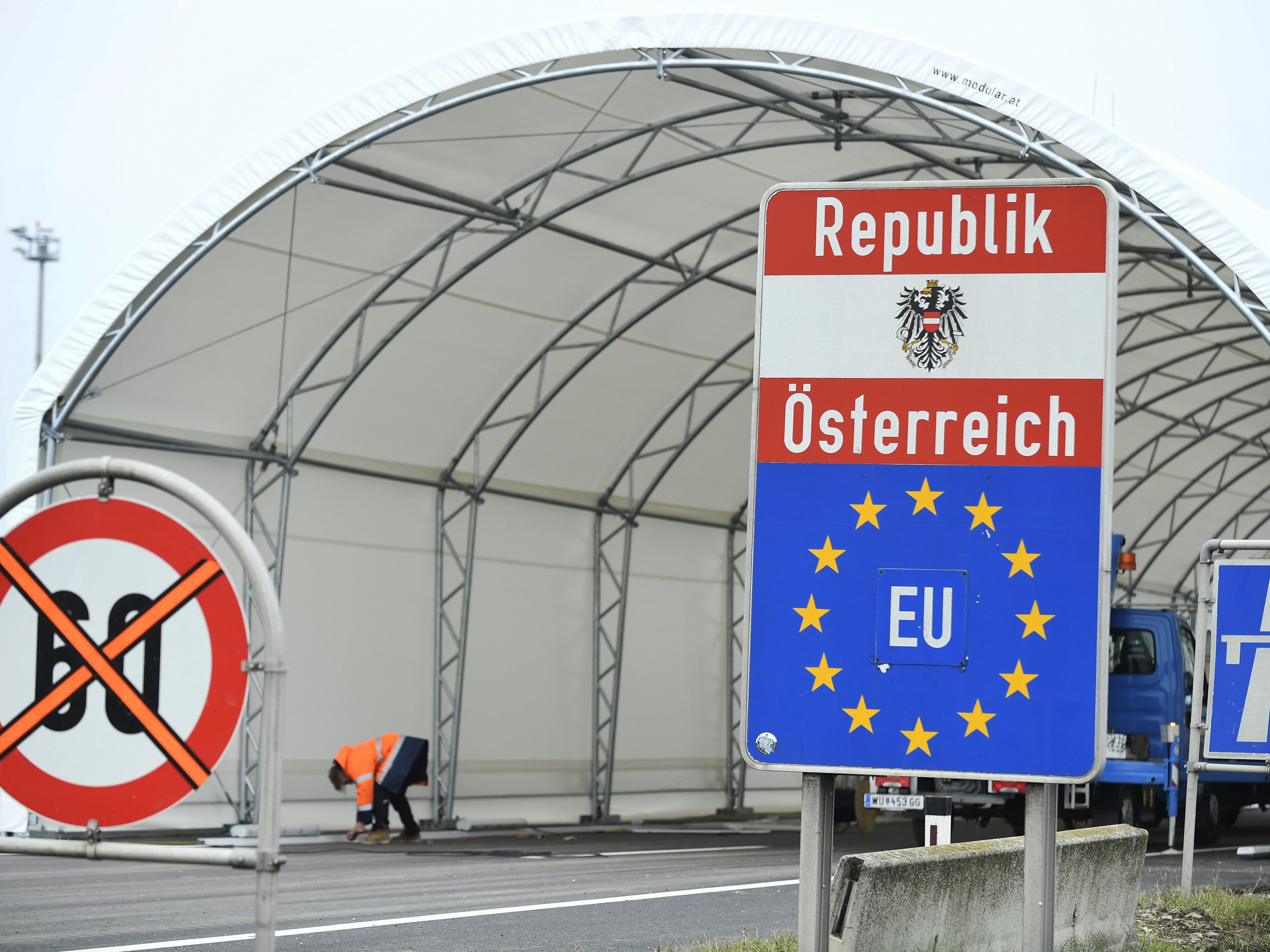 Ungarn will über die Einreisebestimmungen verhandeln. Ungarn will über die Einreisebestimmungen verhandeln.