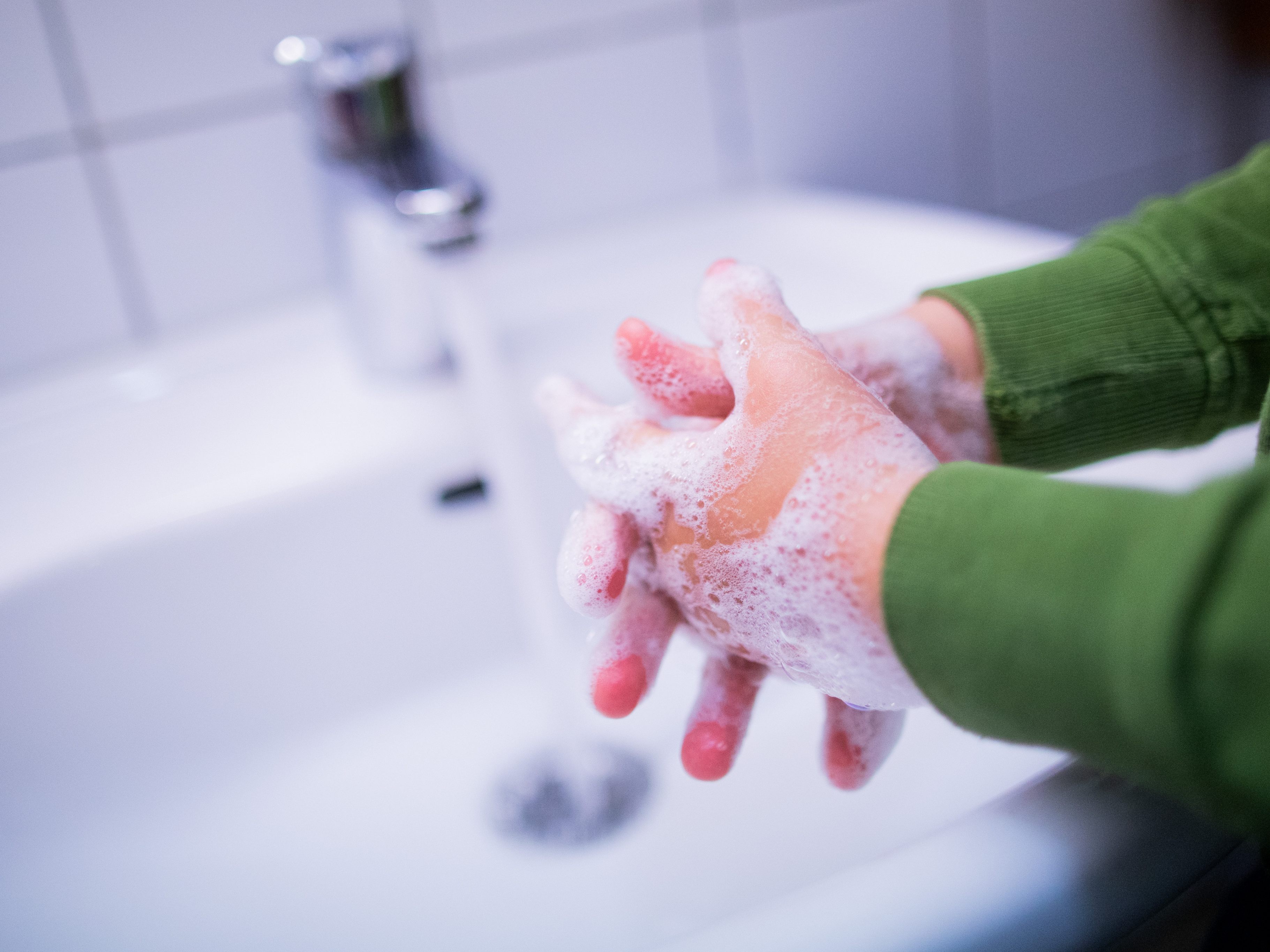 Händehygiene sollte auch künftig fixer Bestandteil im Alltag bleiben.