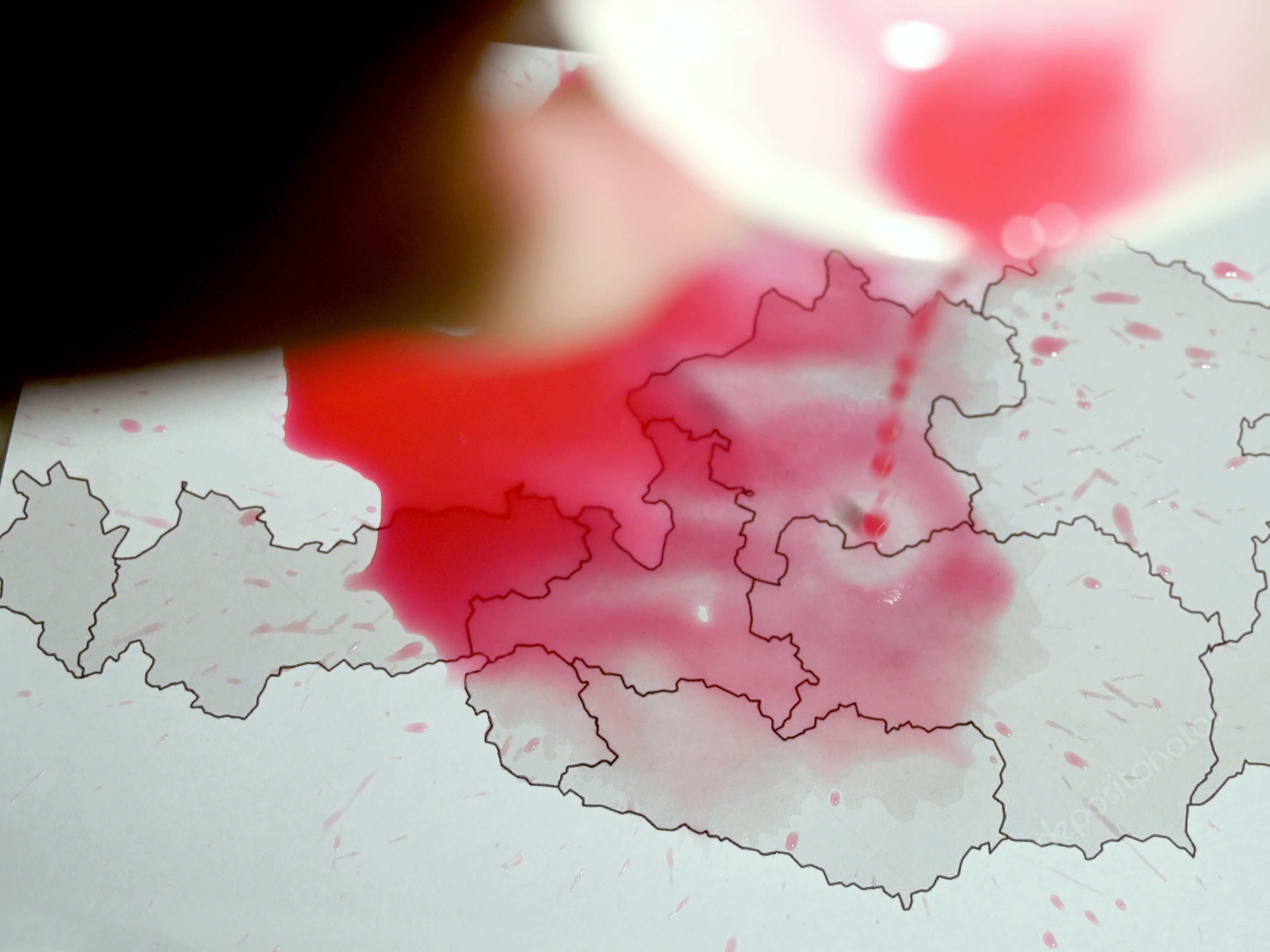 Die mit Abstand schlechteste Inzidenz weist wie zuletzt üblich die Öffnungs-Testregion Vorarlberg auf, das als einziges Bundesland einen Wert von über 200 in der vergangenen Woche aufwies. Die mit Abstand schlechteste Inzidenz weist wie zuletzt üblich die Öffnungs-Testregion Vorarlberg auf, das als einziges Bundesland einen Wert von über 200 in der vergangenen Woche aufwies.