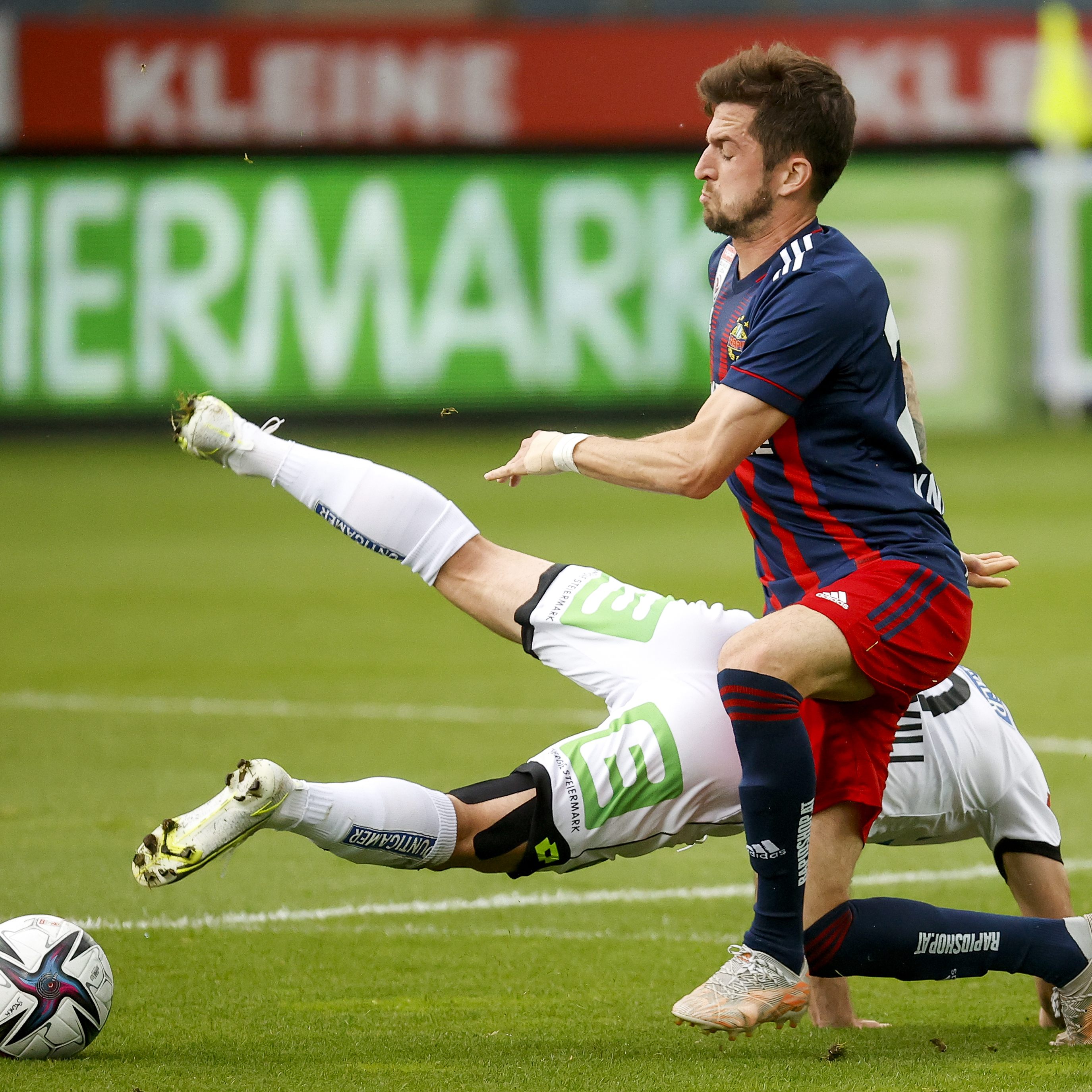 Am Sonntag trafen Rapid Wien und Sturm Graz aufeinander.