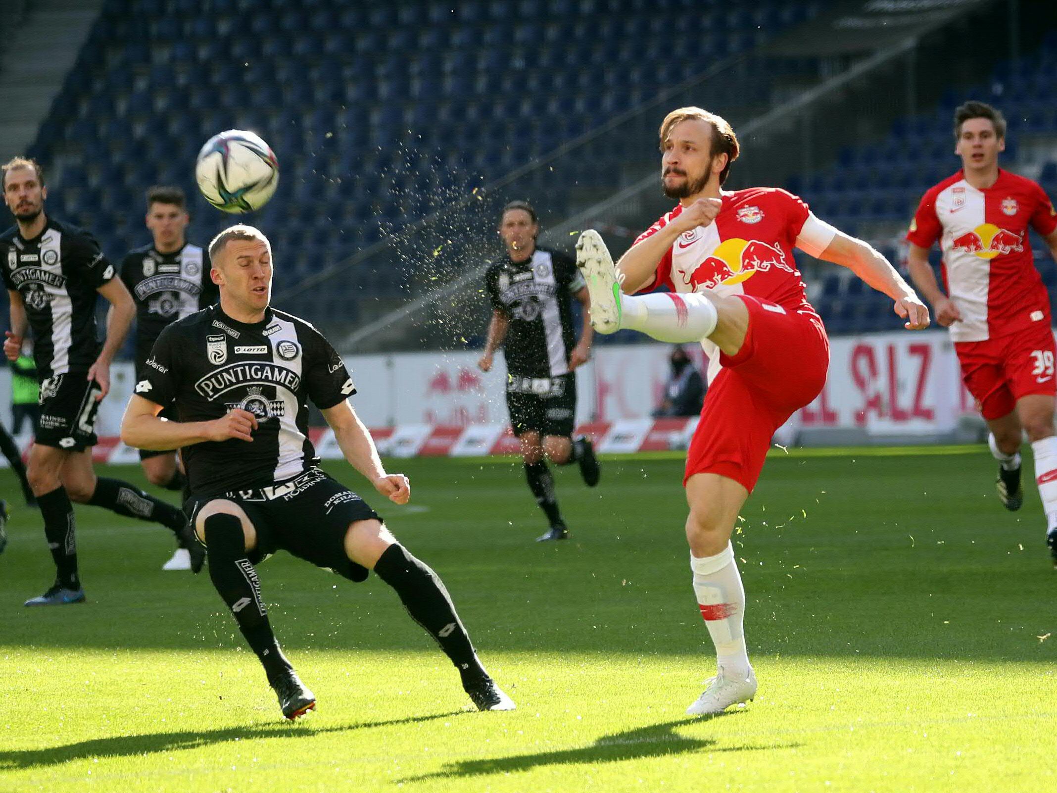 LIVE-Ticker zum Spiel Sturm Graz gegen RB Salzburg ab 14.30 Uhr.