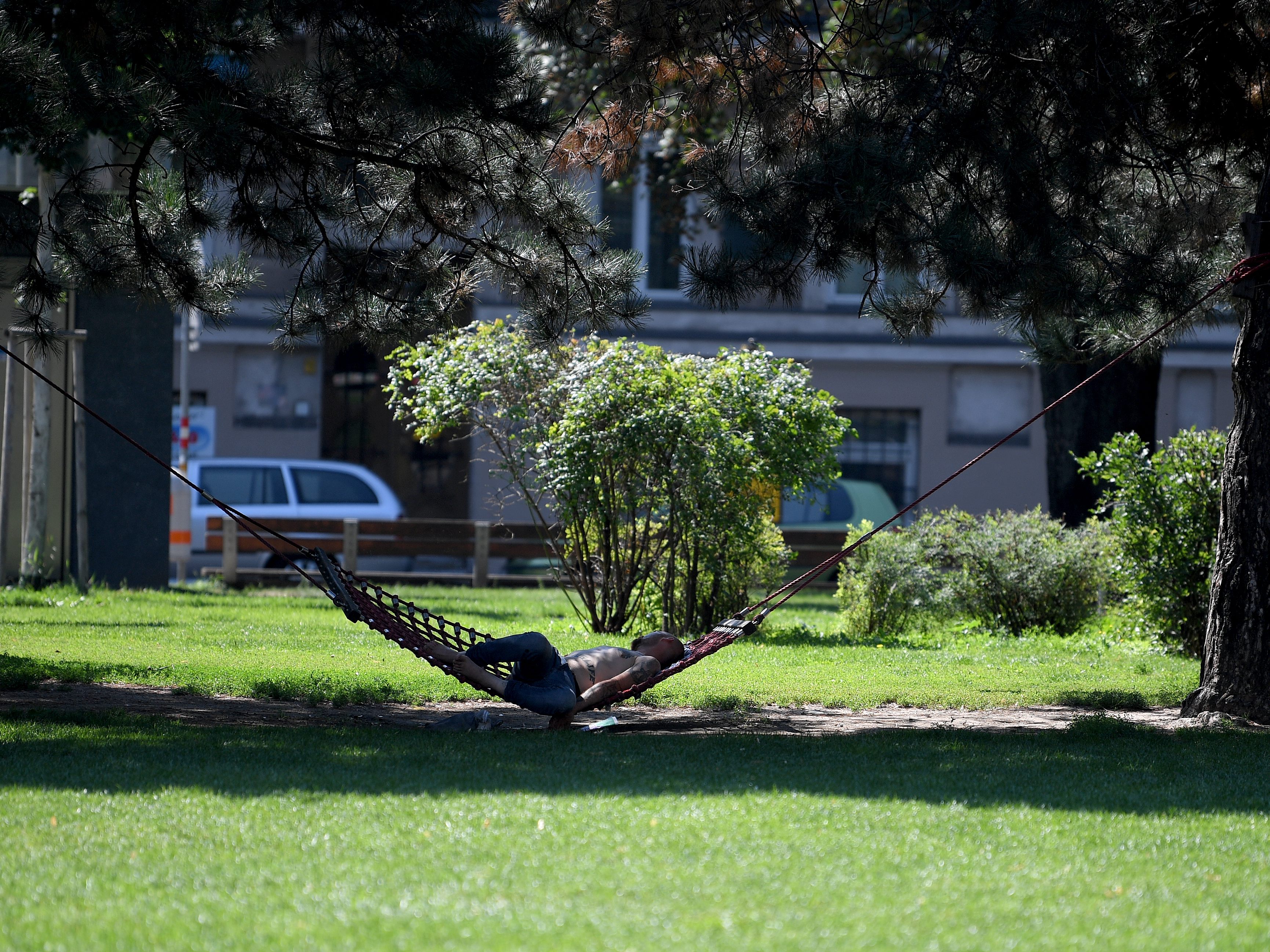 Dicht bebaute Stadtviertel in Wien werden im Sommer zu Hitzeinseln Dicht bebaute Stadtviertel in Wien werden im Sommer zu Hitzeinseln