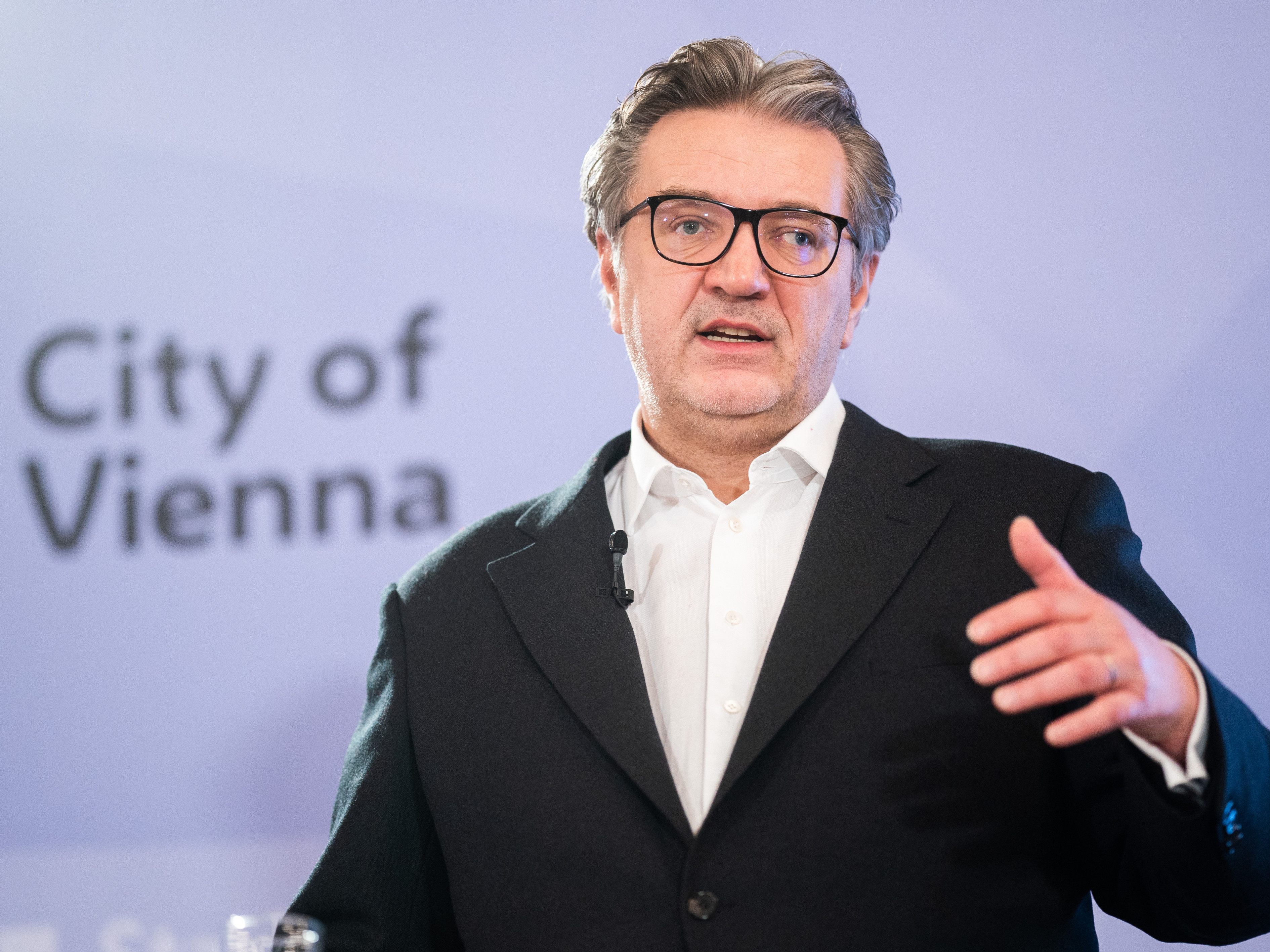 Start der Impfstoff-Lieferungen an Wien soll noch im Mai sein. Start der Impfstoff-Lieferungen an Wien soll noch im Mai sein.