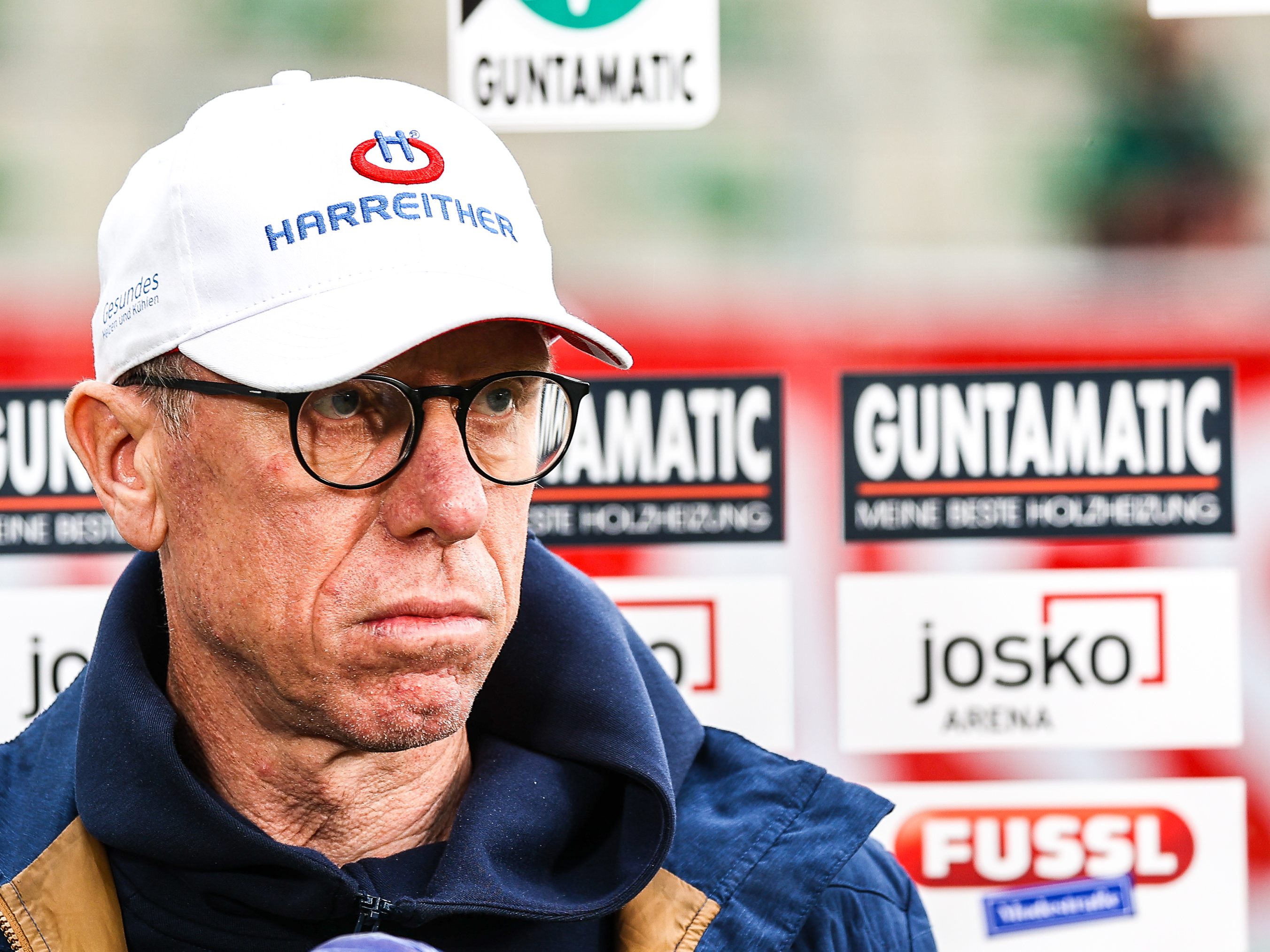 Austria-Trainer Peter Stöger war alles andere als glücklich.