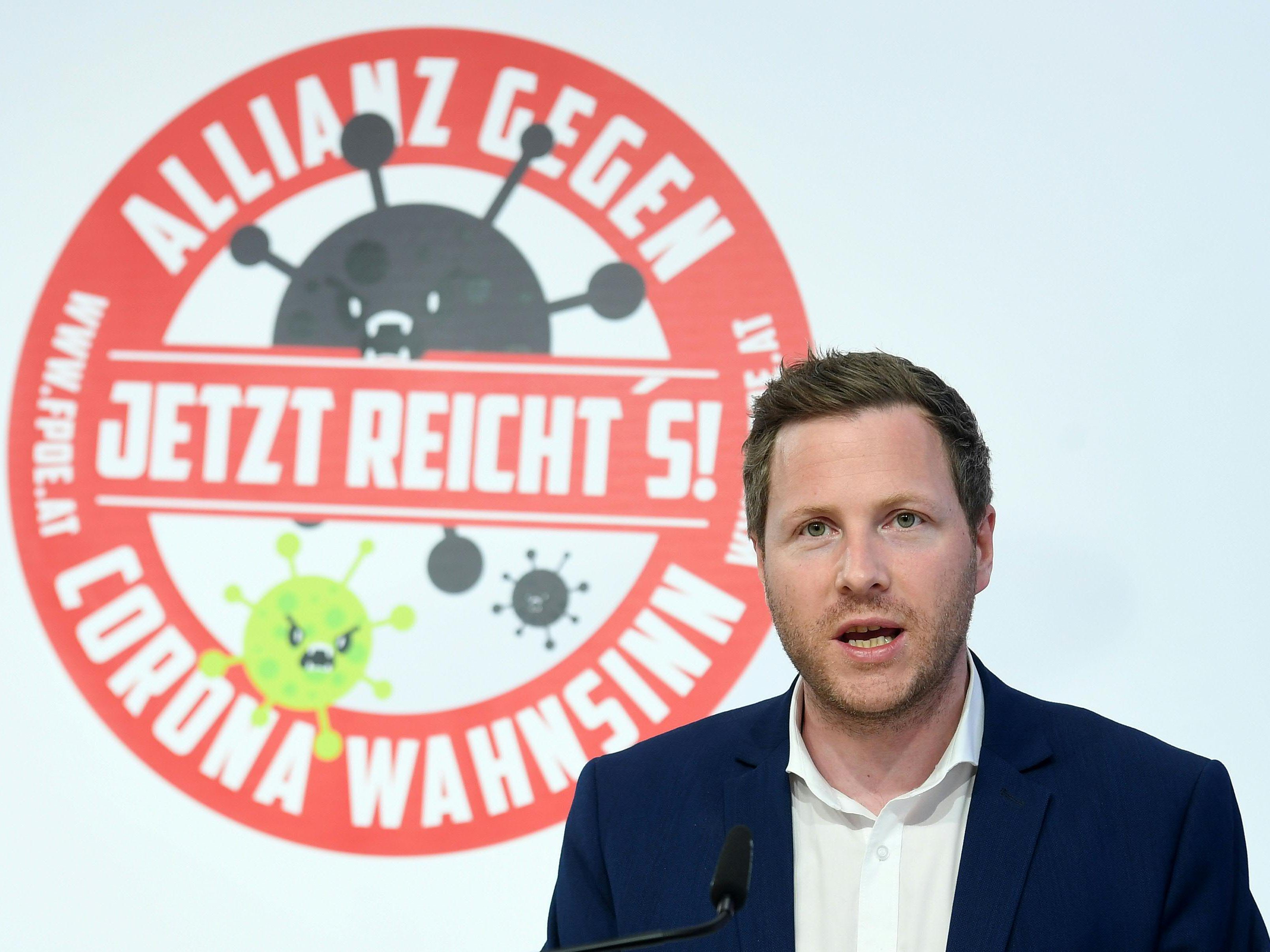 Schnedlitz befürchtet, dass die Corona-Impfung zur Job-Voraussetzung wird. Schnedlitz befürchtet, dass die Corona-Impfung zur Job-Voraussetzung wird.