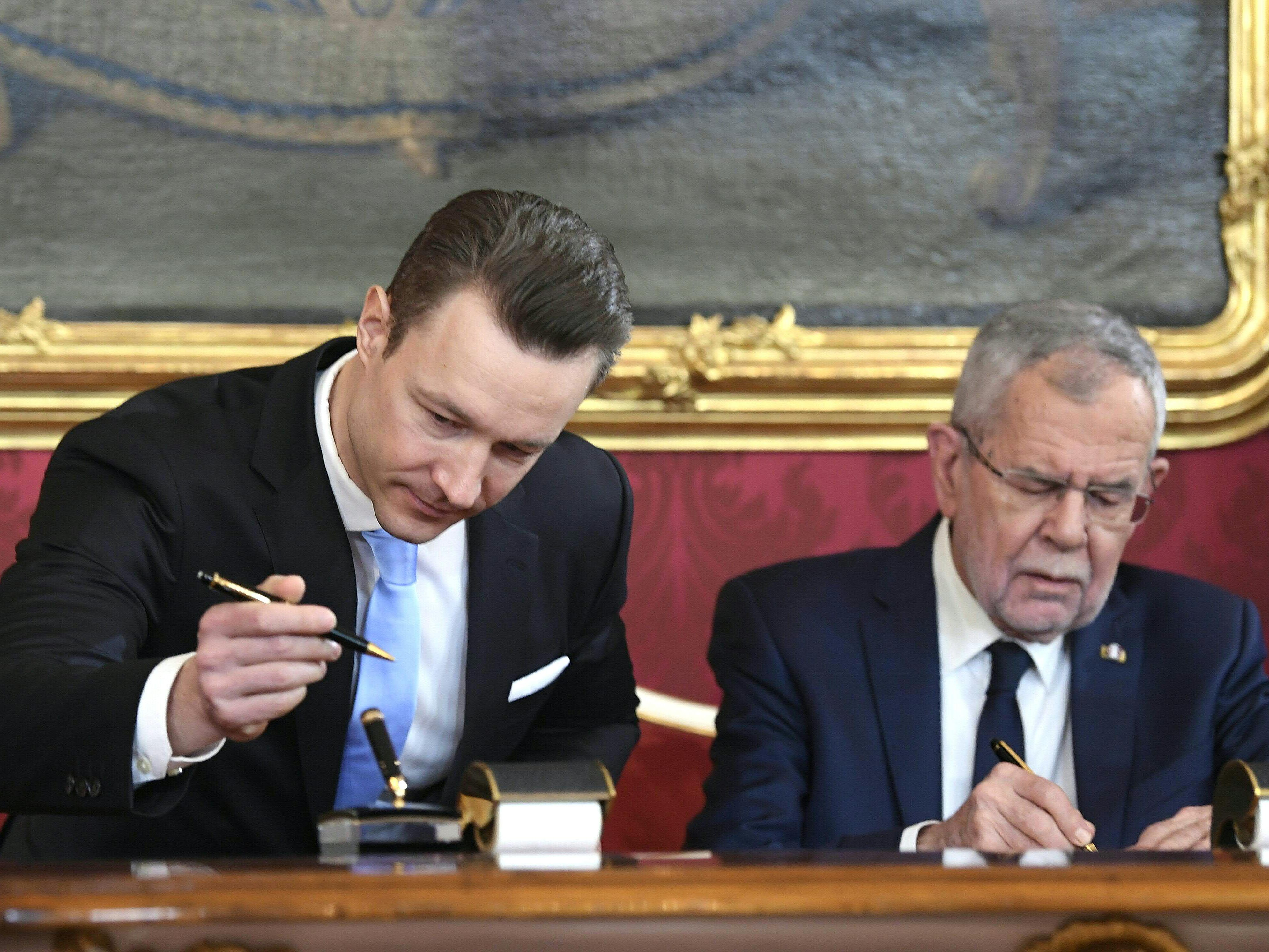 Finanzminister kam VfGH-Entscheidung auf Vorlage von Daten und E-Mails nicht nach