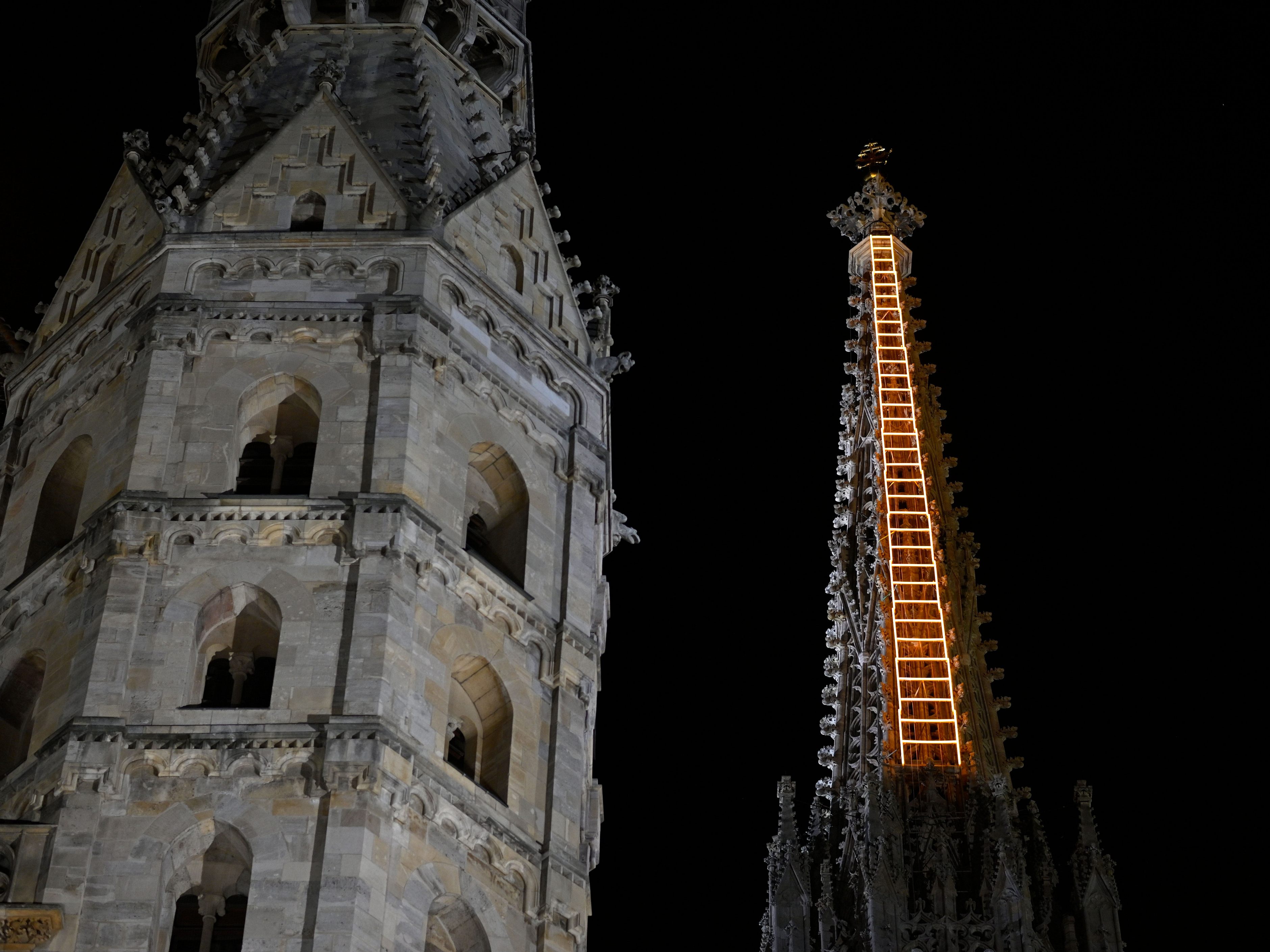 Die sprichwörtliche Leiter zum Himmel kann länger bestaunt werden. Die sprichwörtliche Leiter zum Himmel kann länger bestaunt werden.