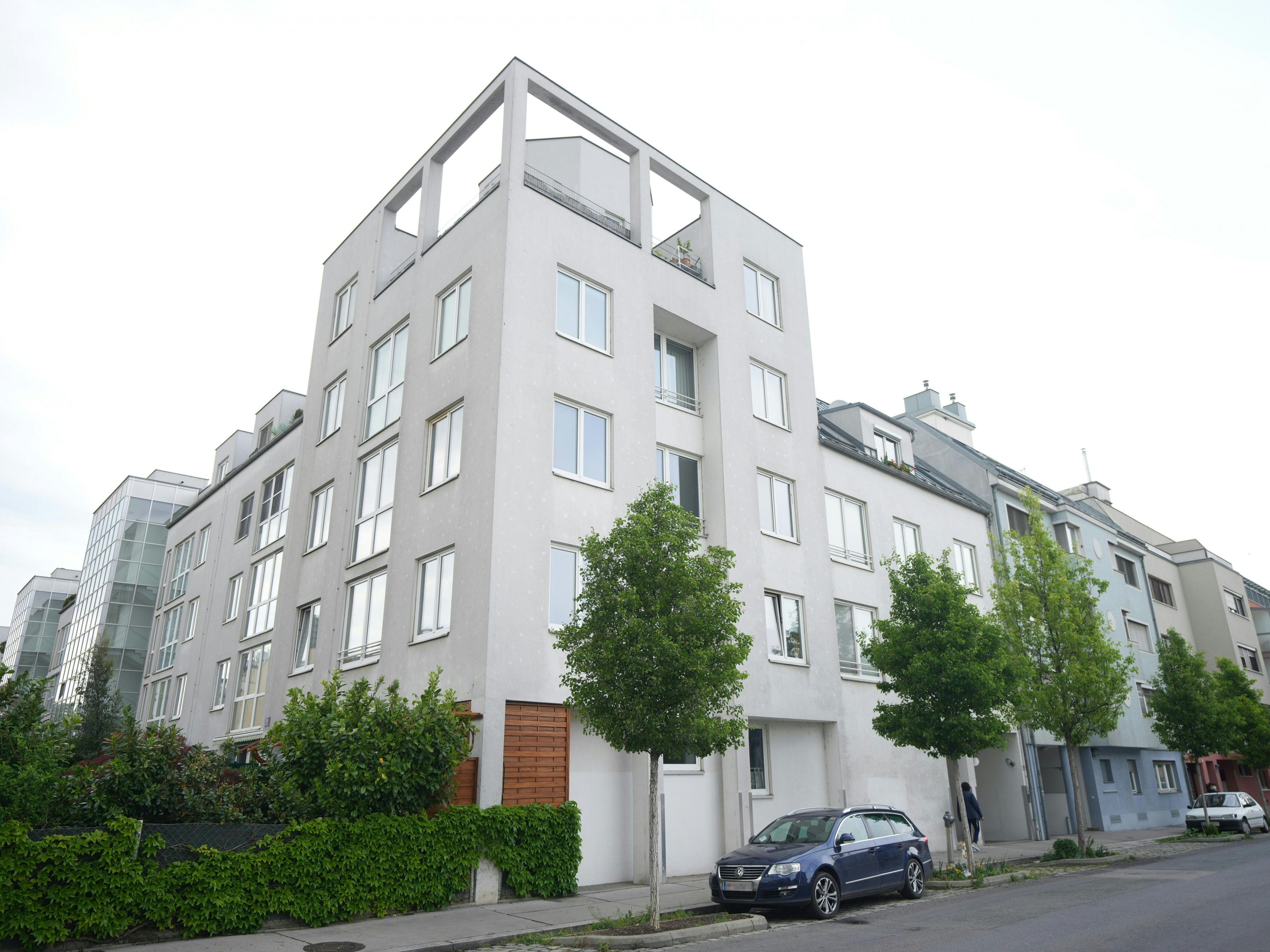 Die 36-Jährige soll in ihrer Wohnung minutenlang nach Luft gerungen haben. Die 36-Jährige soll in ihrer Wohnung minutenlang nach Luft gerungen haben.