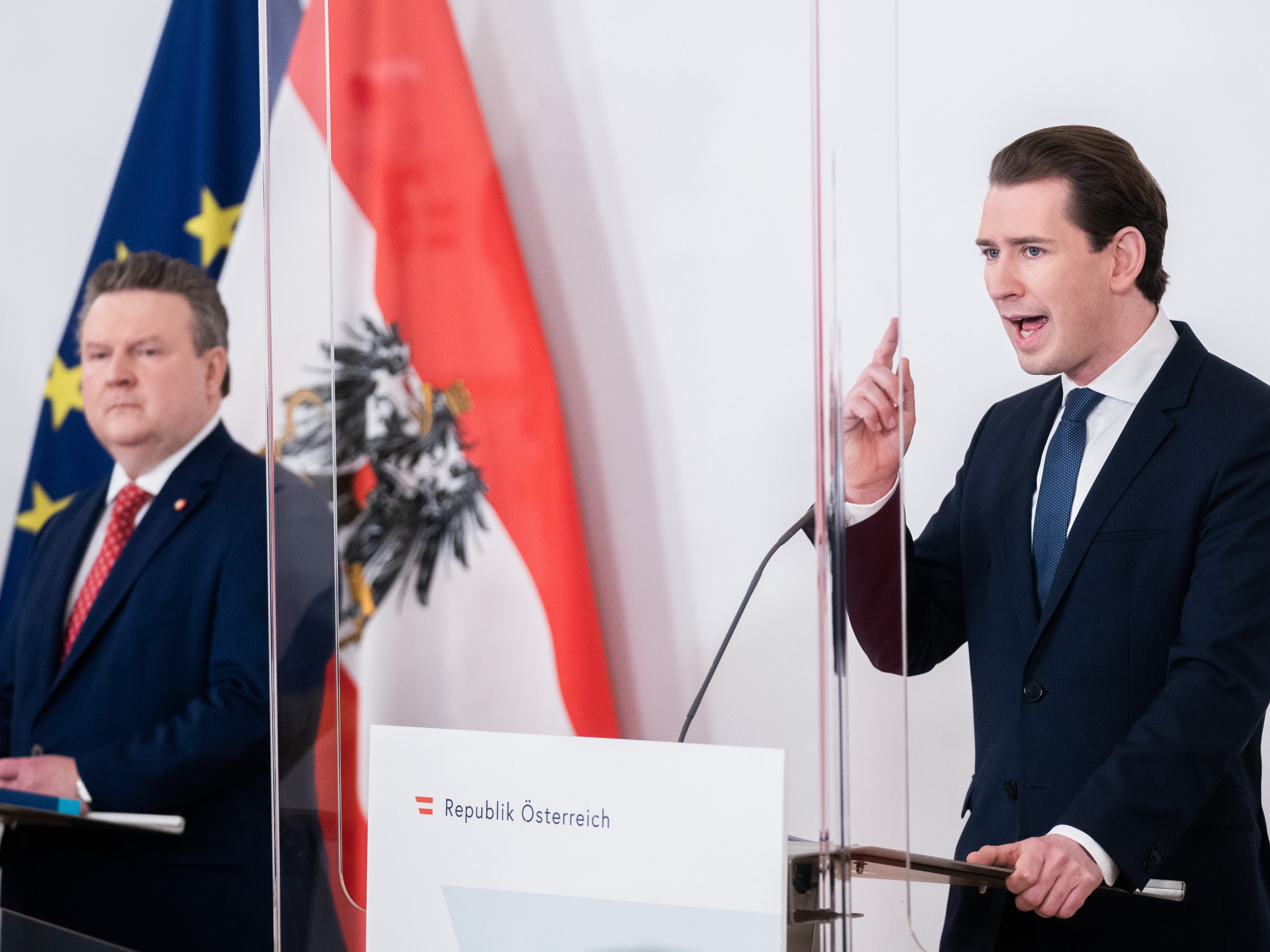 Die Landeshauptleute gehen mit unterschiedlichen Forderungen in den Corona-Gipfel. Die Landeshauptleute gehen mit unterschiedlichen Forderungen in den Corona-Gipfel.
