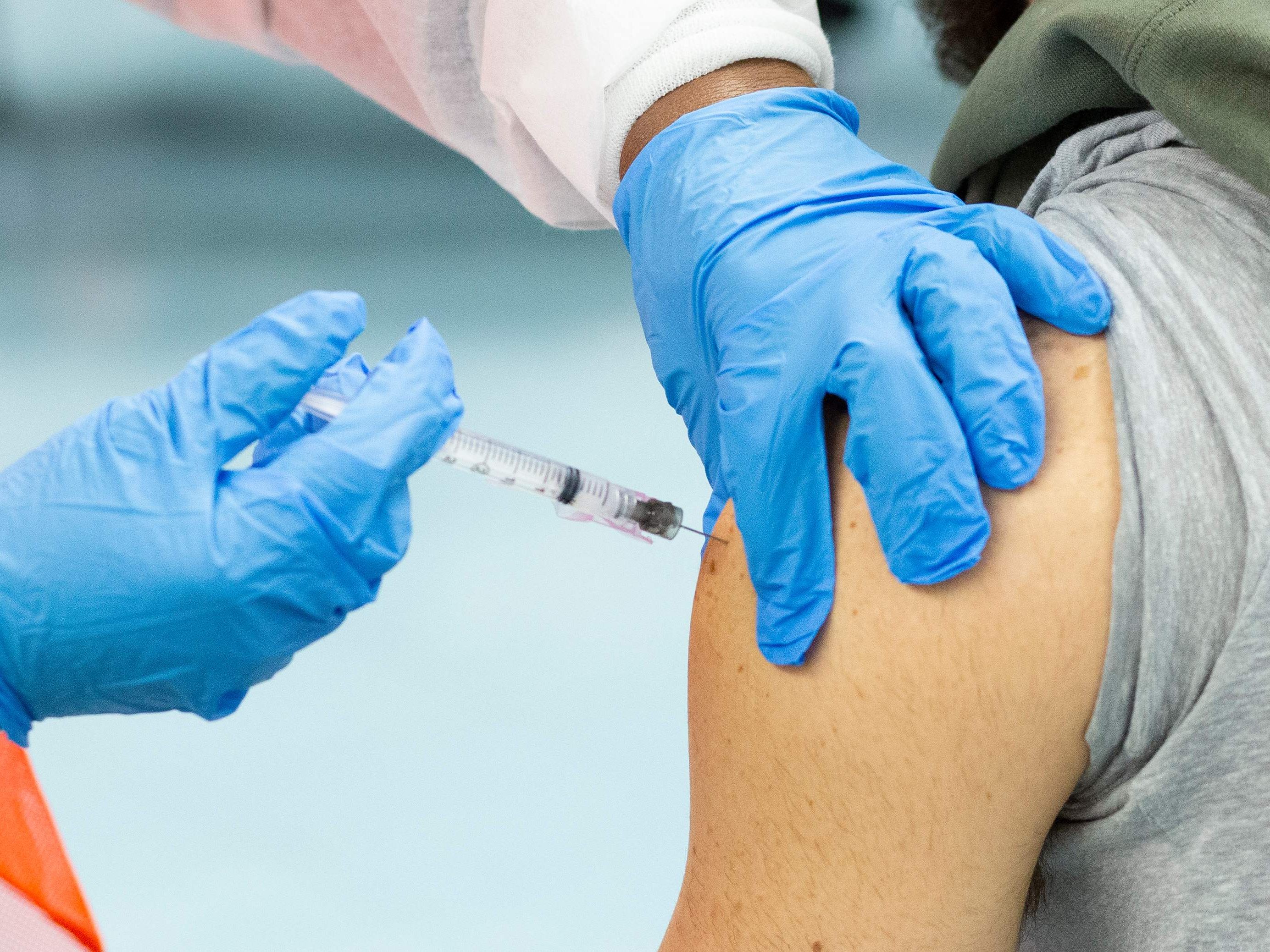 Coronavirus: Risikoreduktion nach zweiter Dosis bei über 95 Prozent. Coronavirus: Risikoreduktion nach zweiter Dosis bei über 95 Prozent.