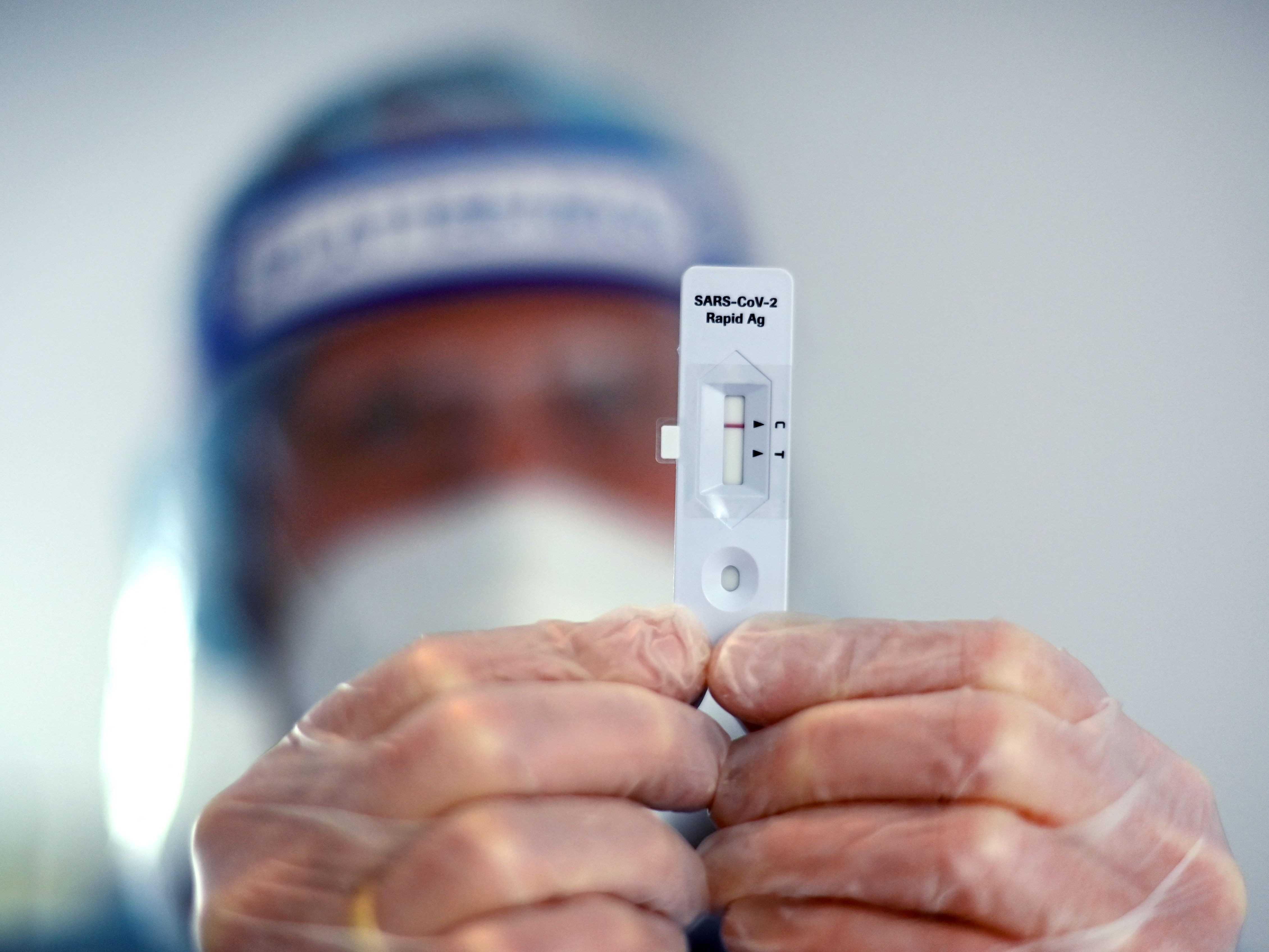 In Vorarlberg sind derzeit 985 Personen aktiv positiv mit dem Coronavirus infiziert. In Vorarlberg sind derzeit 985 Personen aktiv positiv mit dem Coronavirus infiziert.