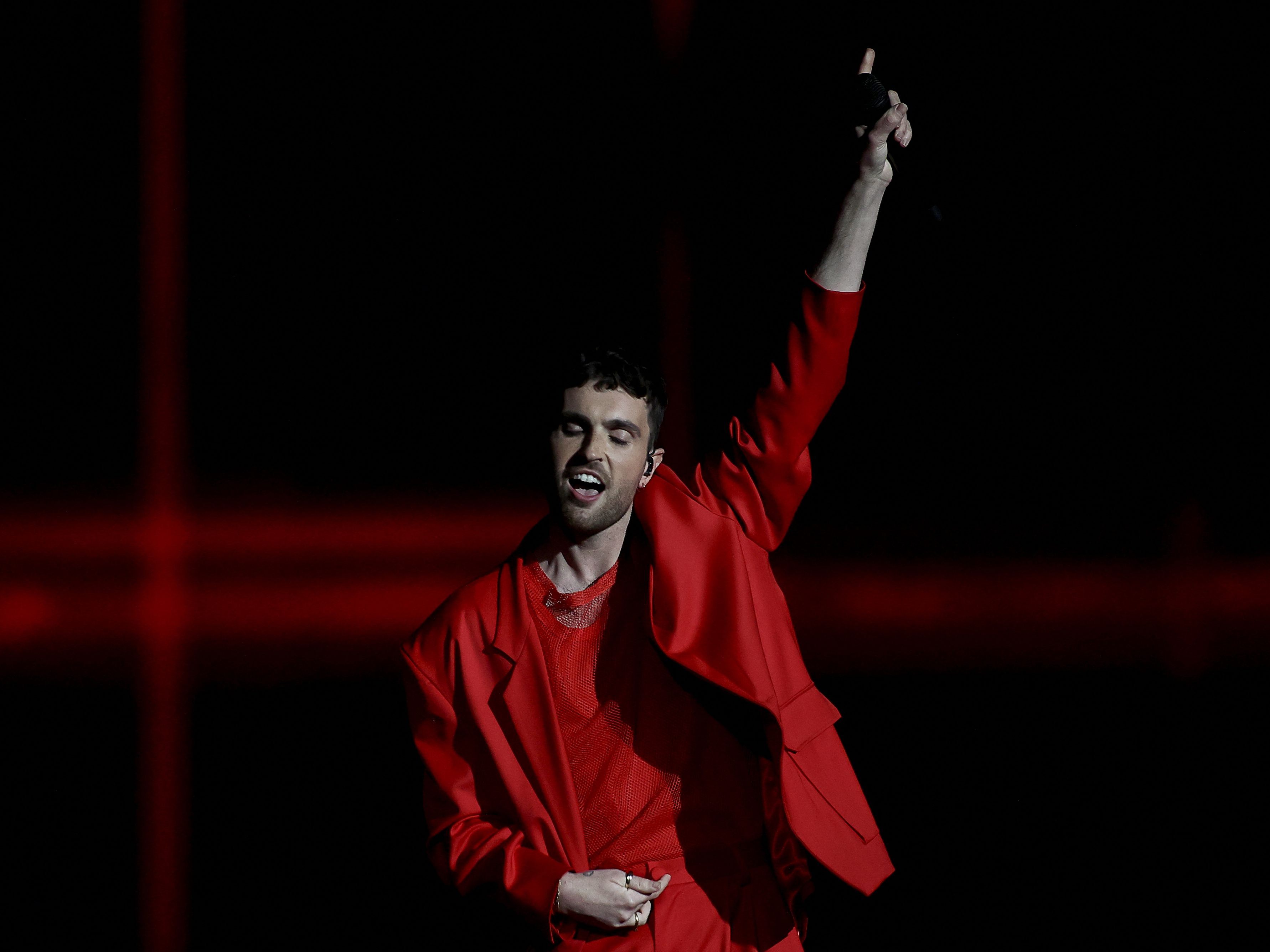 ESC-Finale: Duncan Laurence hat Corona, Live-Song gestrichen.