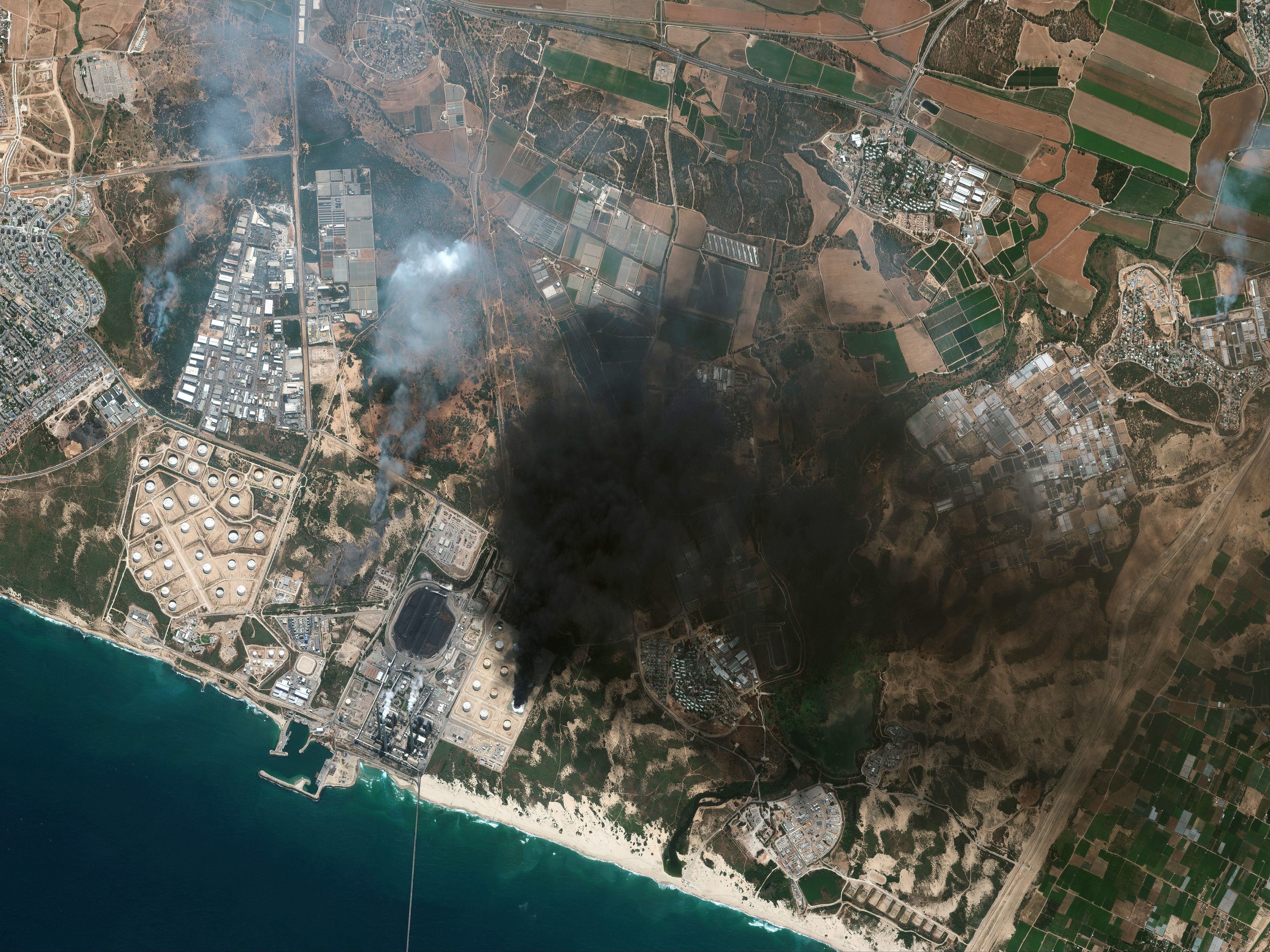 Militante Palästinenser setzten am Donnerstag ihre heftigen Raketenangriffe auf israelische Bevölkerungszentren fort.