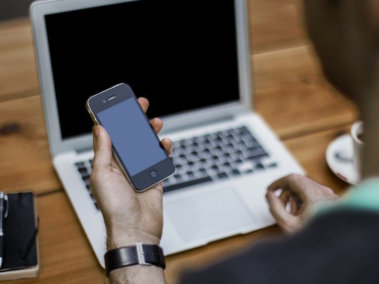 Die Möglichkeit der telefonischen Krankmeldung wird noch einmal verlängert. Die Möglichkeit der telefonischen Krankmeldung wird noch einmal verlängert.