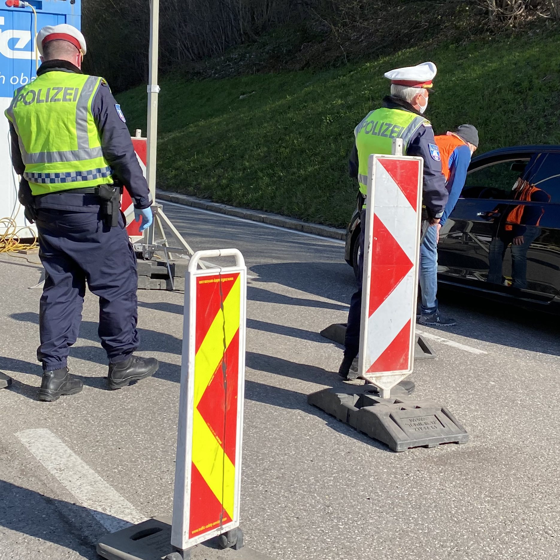 Die Ausreisetestpflicht gilt für alle, die sich in den Gemeinden St. Leonhard, Wenns, Jerzens oder Arzl aufgehalten haben und aus dem Pitztal ausreisen wollen.
