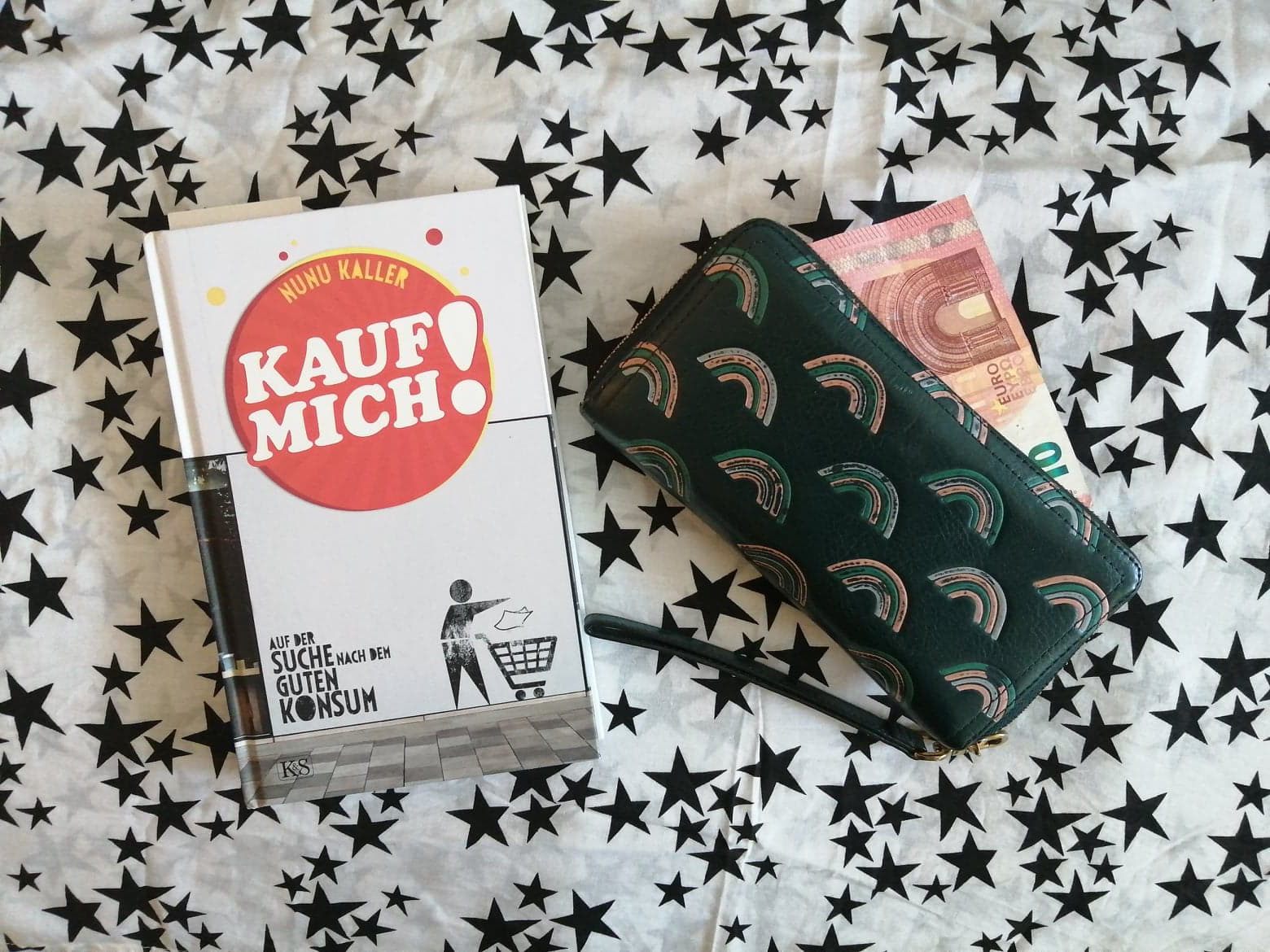 Wie und wofür man sein Geld ausgibt, ist eine höchst individuelle Entscheidung - "Kauf mich!" zeigt Wege zu nachhaltigem Konsum auf