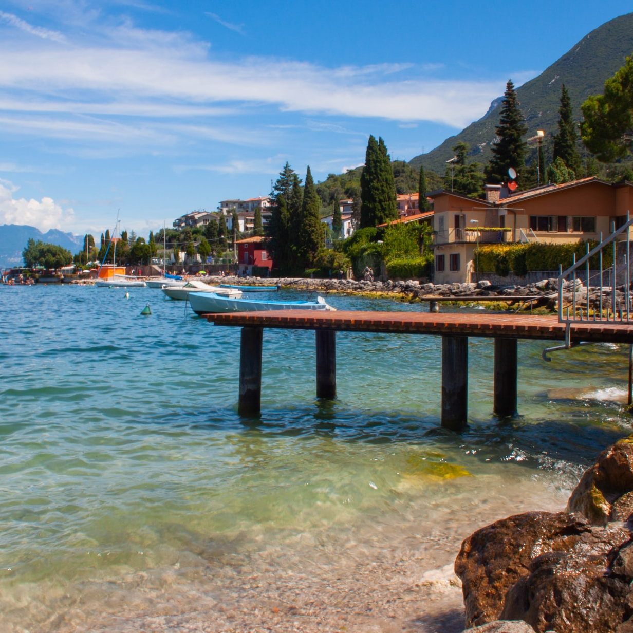 Norditaliens Tourismuszentren öffnen langsam wieder.