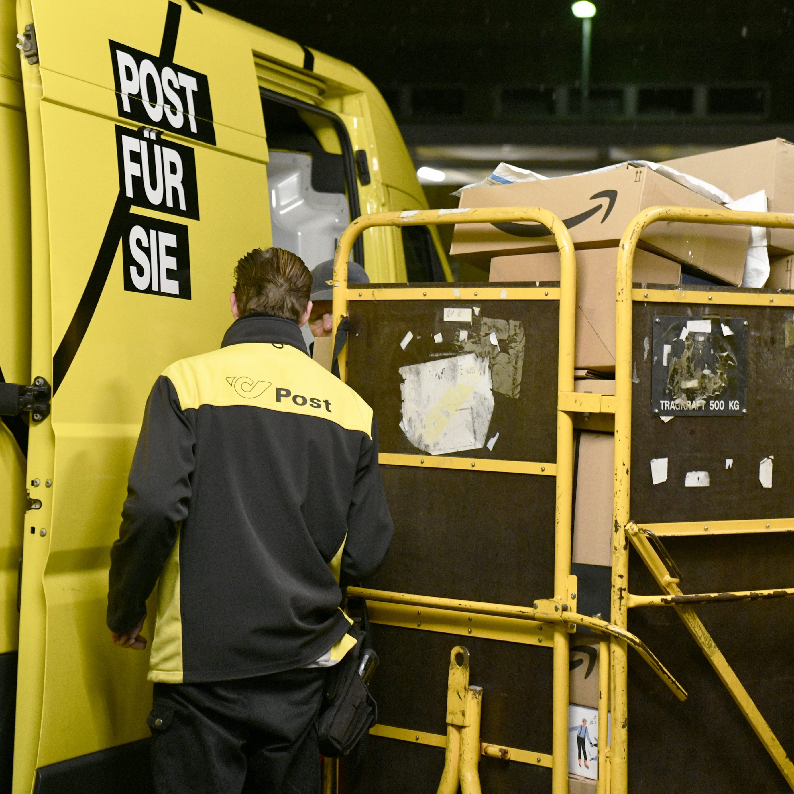 23.000 Postler fordern mehr Geld.