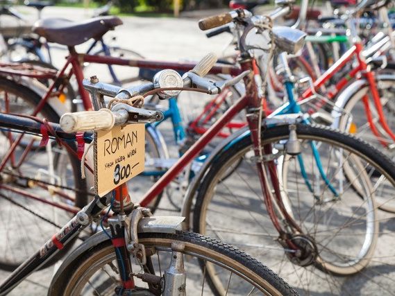 Am sonntag findet der große Rahrrad-flohmarkt am Wiener Rathausplatz statt. Am sonntag findet der große Rahrrad-flohmarkt am Wiener Rathausplatz statt.