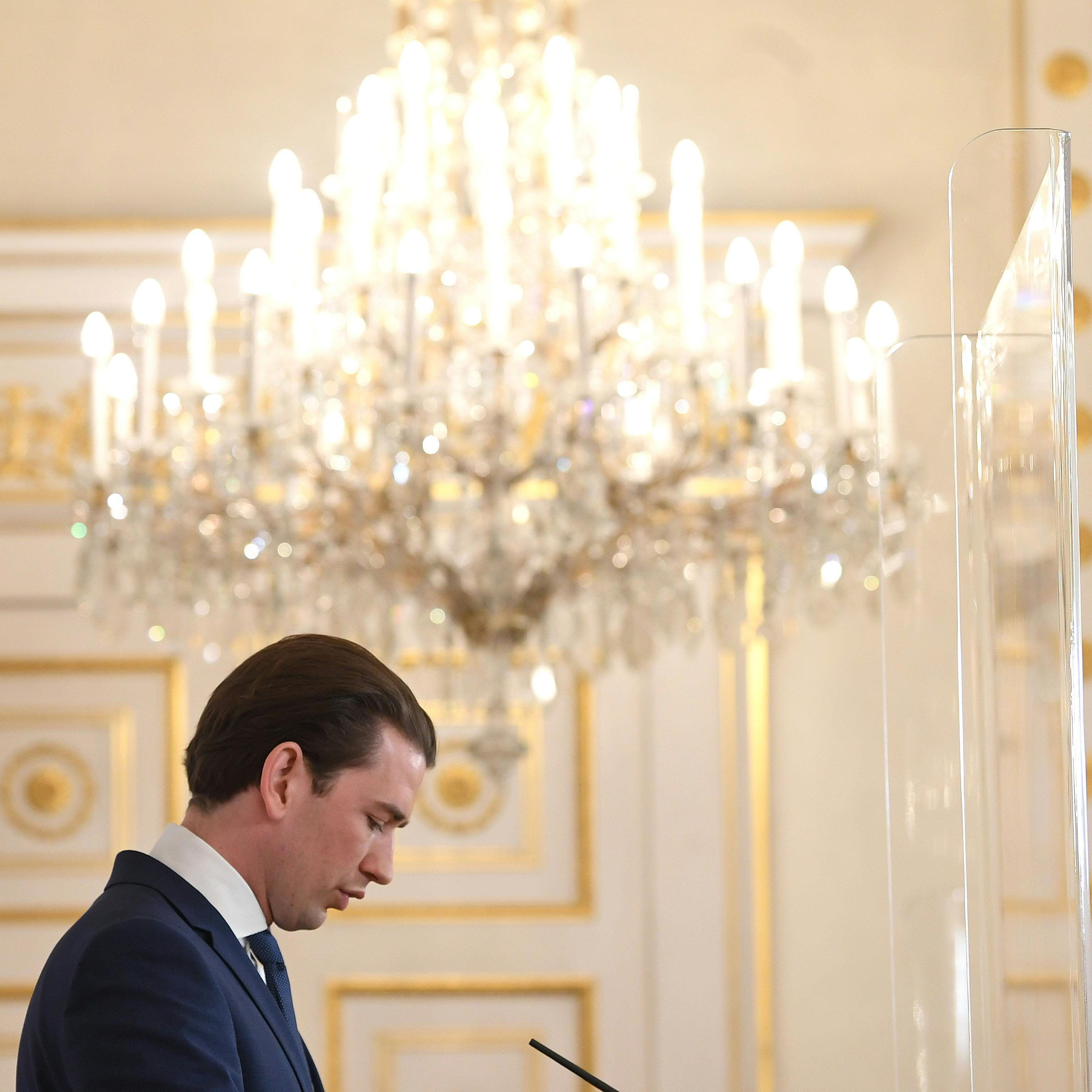 sebastian kurz wurde von der Opposition angezeigt.