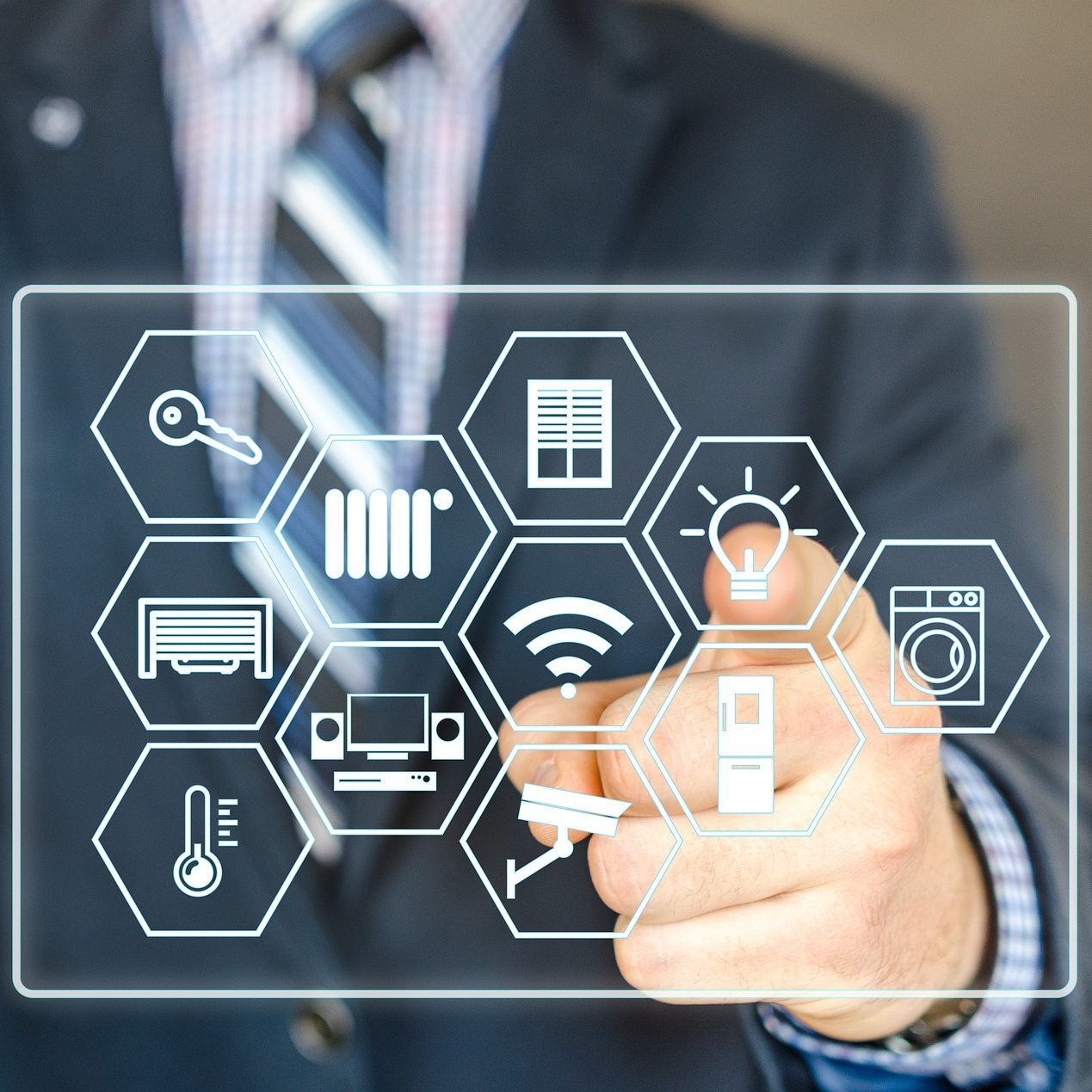 Ein Drittel der Haushalte verfügen über Smart-Home-Geräte.