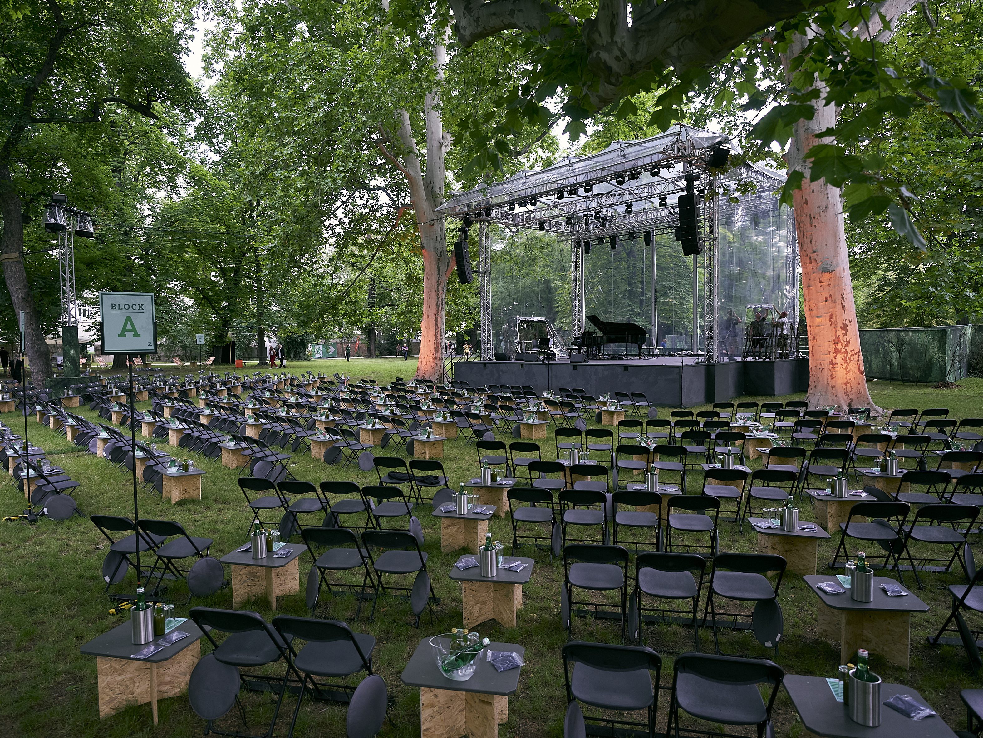Das "Theater im Park" erlebt eine weitere Auflage. Das "Theater im Park" erlebt eine weitere Auflage.