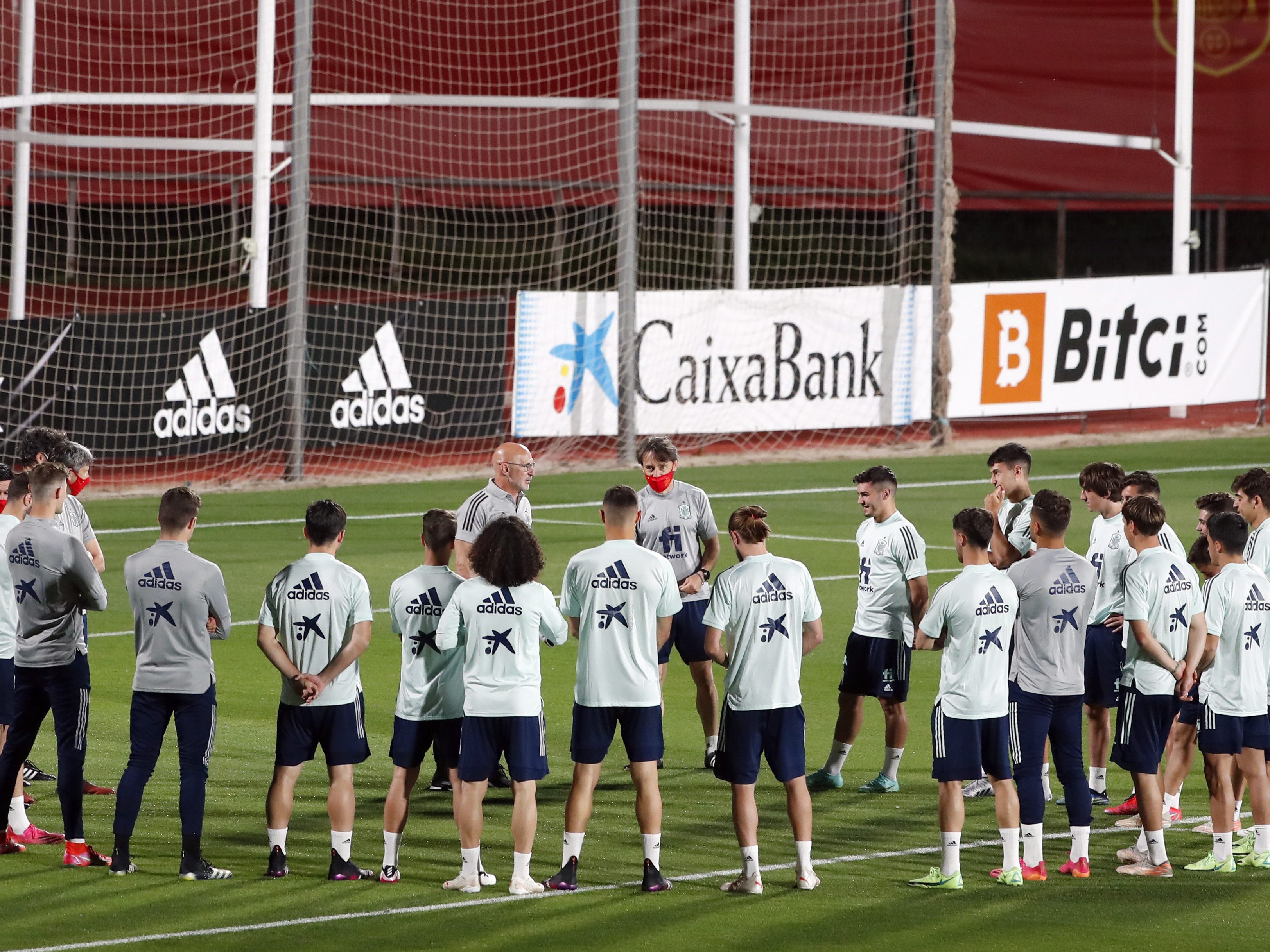 Weiterer Corona-Fall im spanischen Nationalteam. Weiterer Corona-Fall im spanischen Nationalteam.