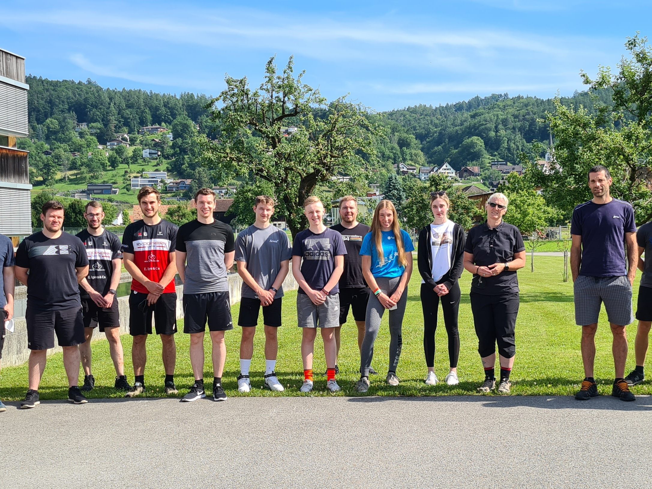 Gleich 17 neue Übungsleiterinnen und -leiter verstärken künftig das Trainer-Team beim RHC Dornbirn.