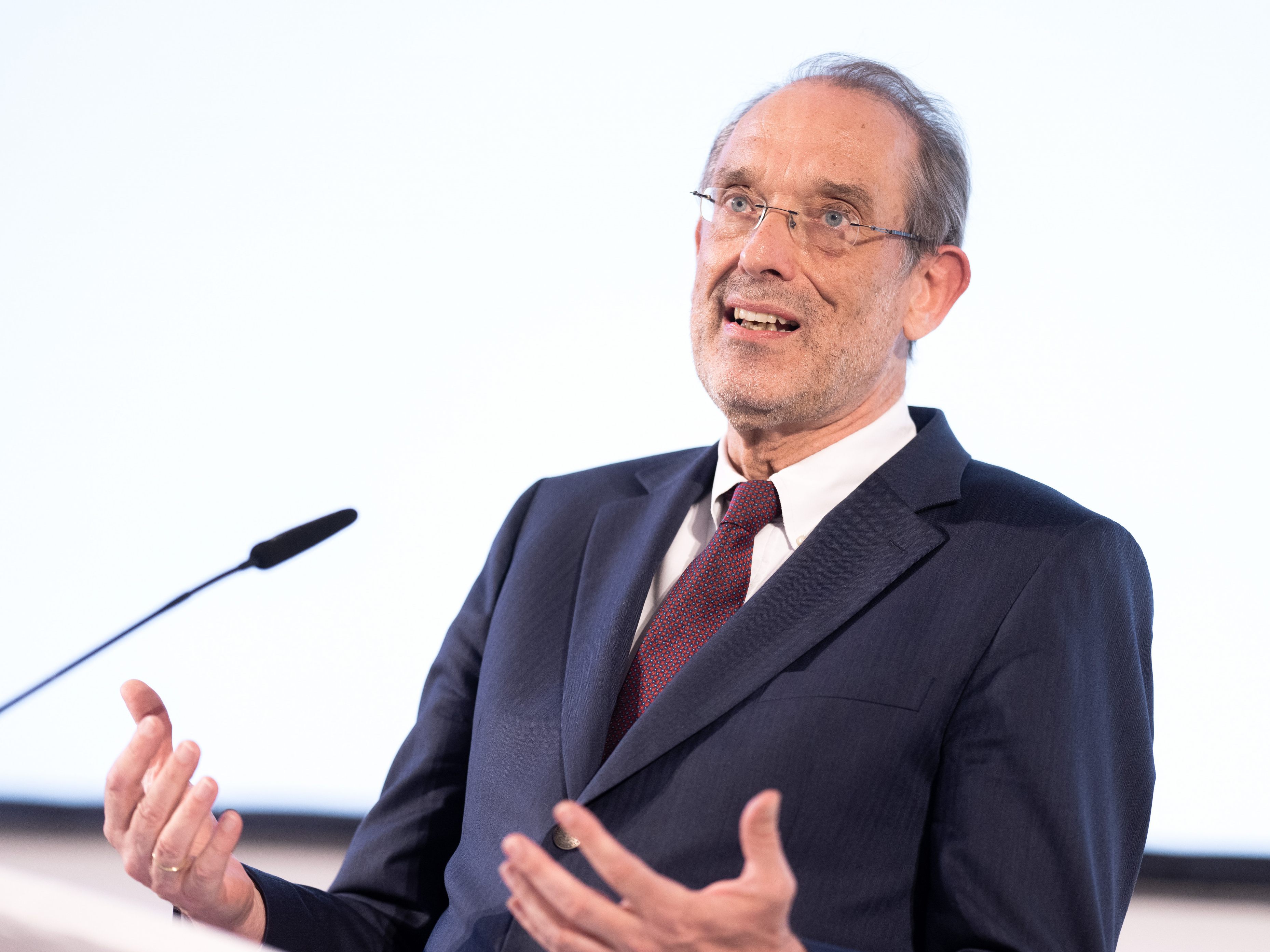 Corona: Die 3-G-Regeln sollen nicht außen vor gelassen werden. Corona: Die 3-G-Regeln sollen nicht außen vor gelassen werden.