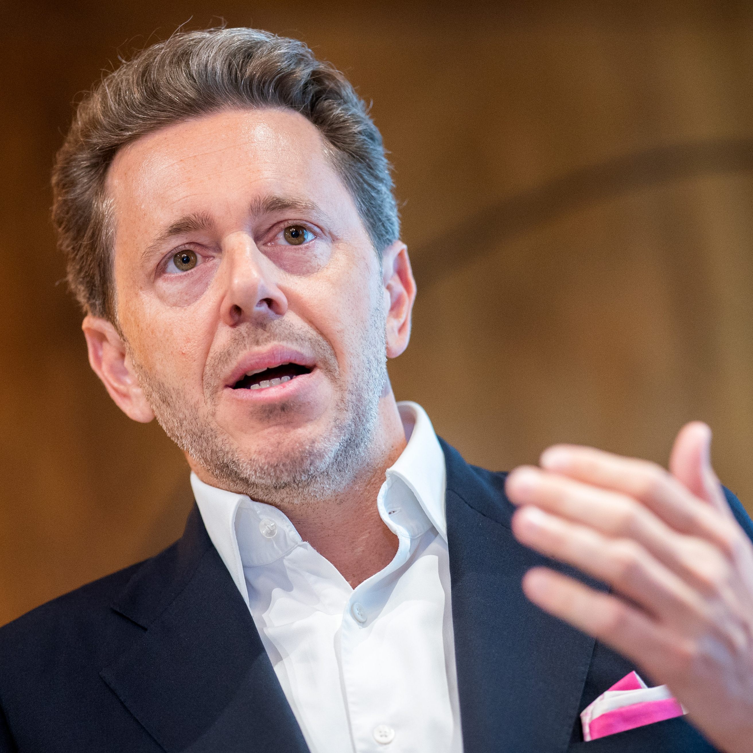 WKÖ-Präsident Mahrer brachte gegenüber einer Zeitung positive Worte über heimische Unternehmen vor.