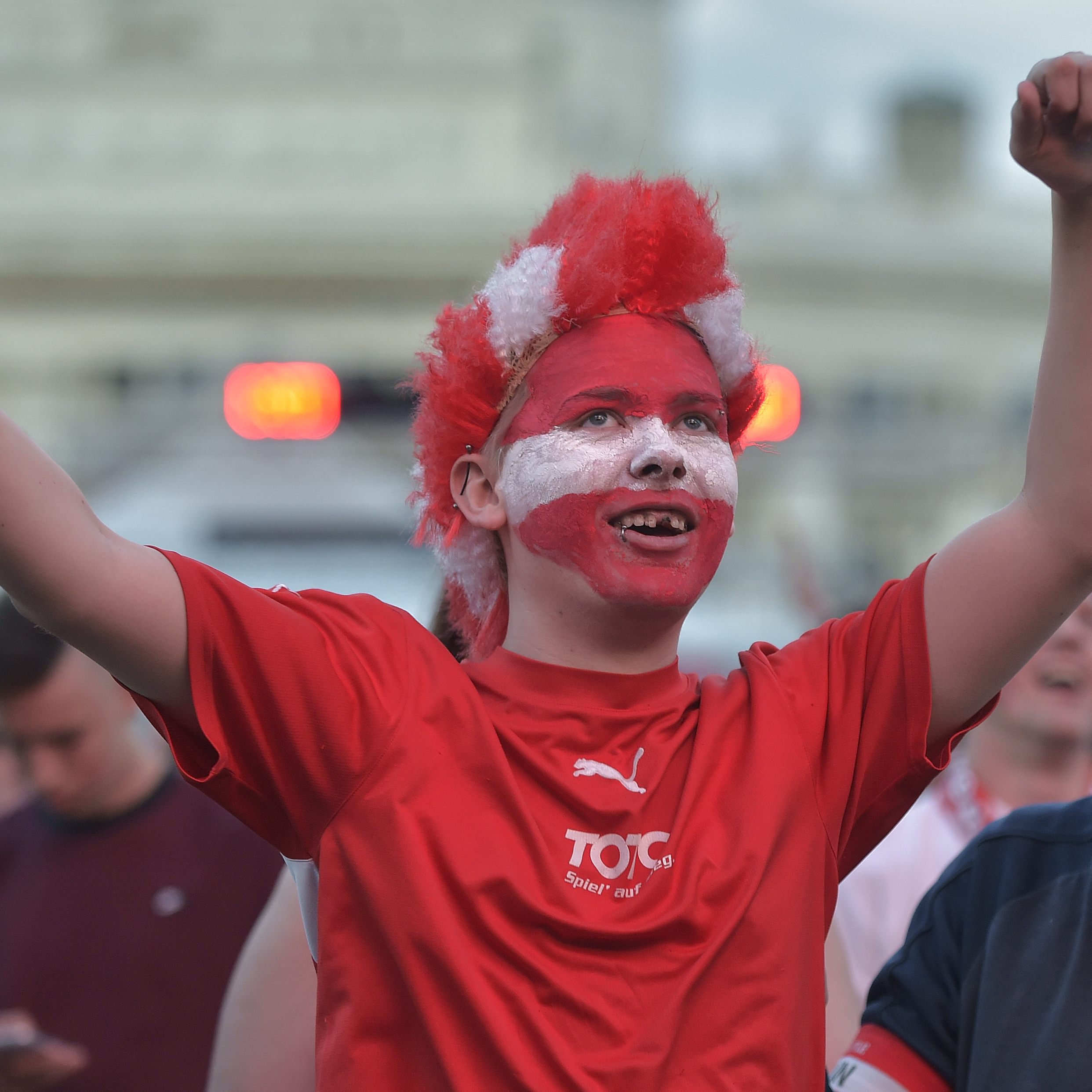 Zwar sind keine größeren Events geplant, Public Viewing ist dennoch an einigen Orten möglich.