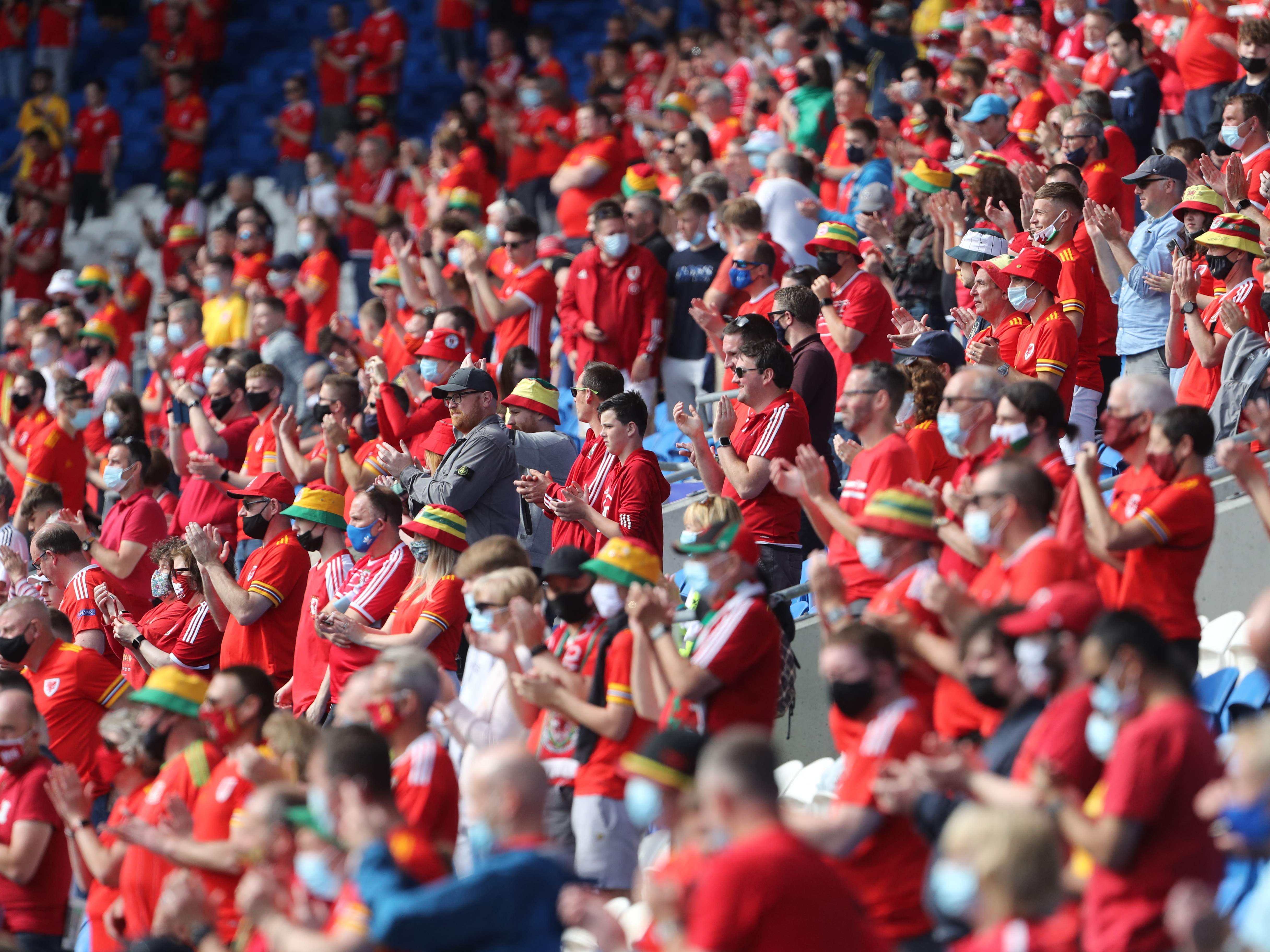Das sind die Corona-Regeln für die Fans der EM. Das sind die Corona-Regeln für die Fans der EM.