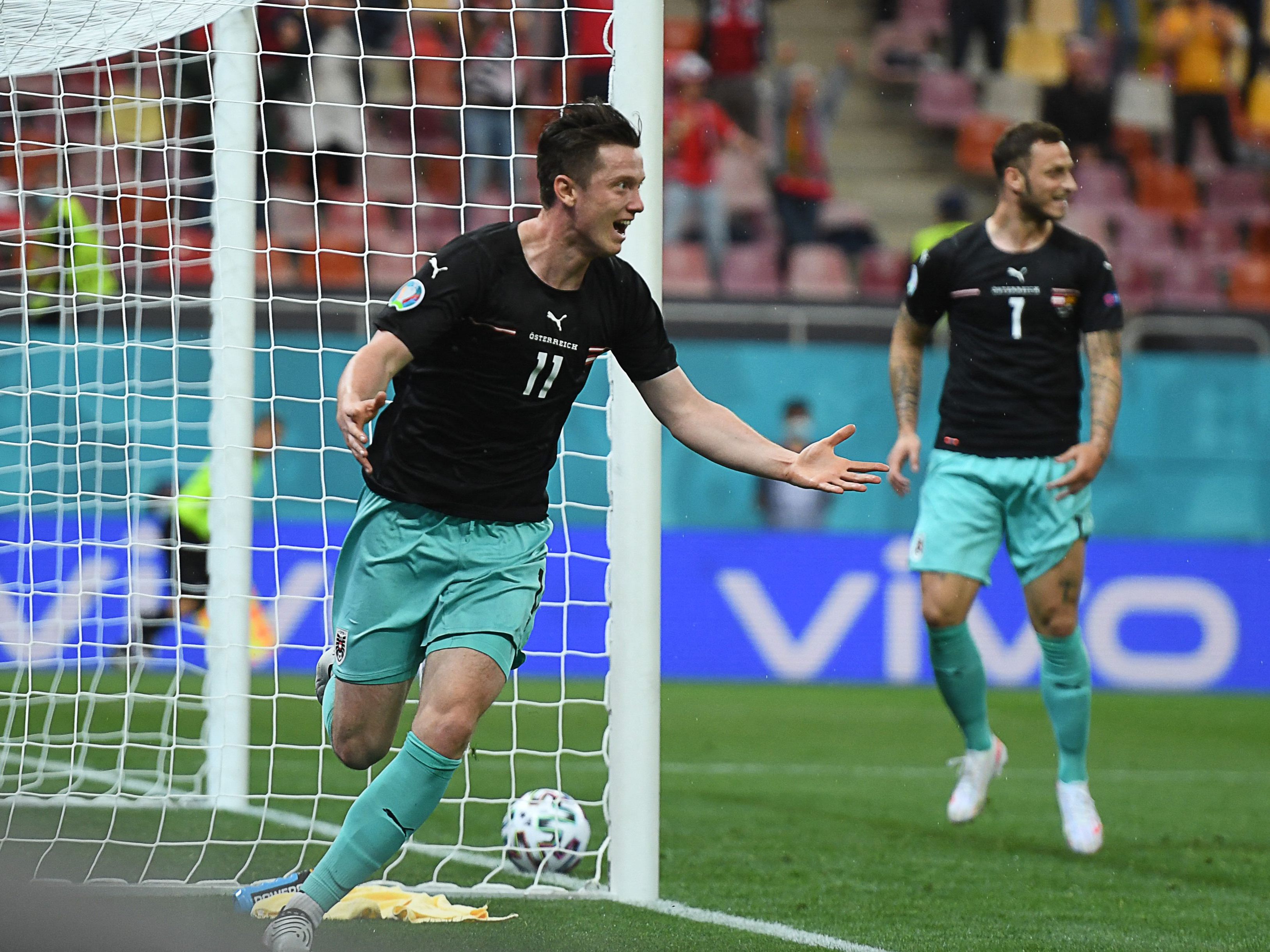 Österreich gewinnt mit 3:1. Österreich gewinnt mit 3:1.