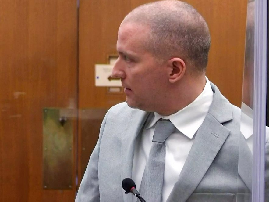 Staatsanwaltschaft fordert 30 Jahre Haft für Derek Chauvin.
