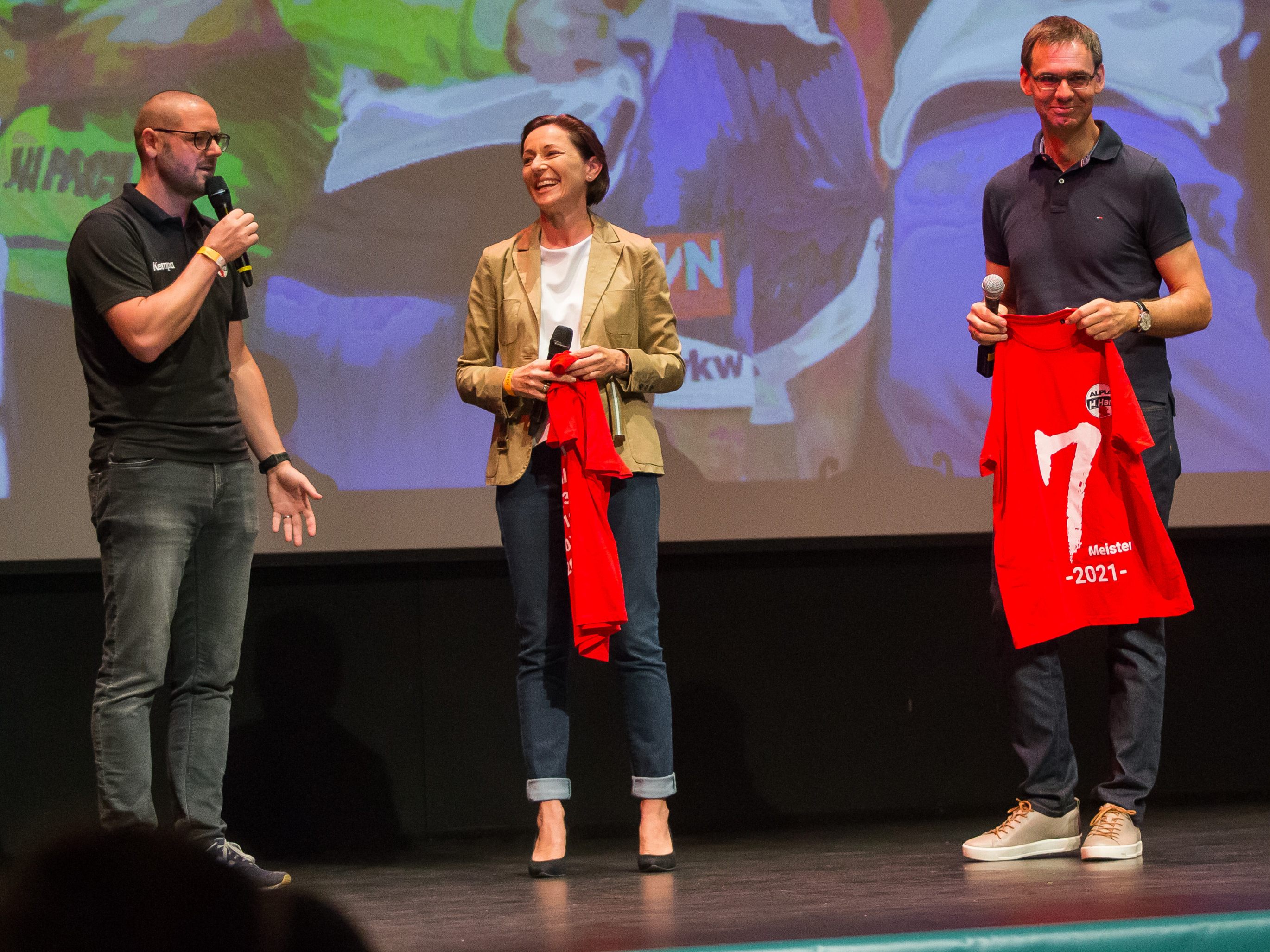 Landeshauptmann Wallner und Sportlandesrätin Rüscher mischten sich unter die Gratulanten.