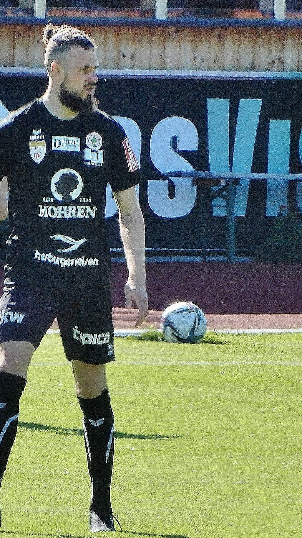 Mit Deniz Mujic verlässt ein Routinier das Team der Rothosen.
