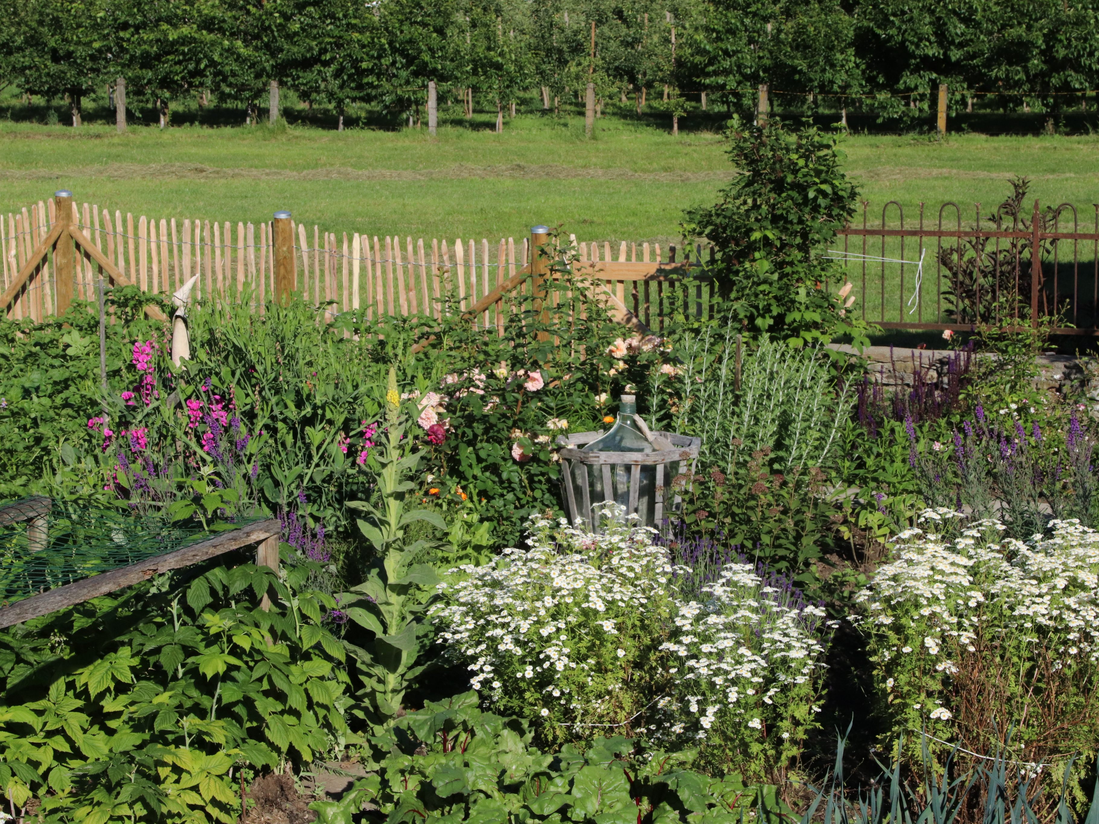 Garten der Familie Matt, Hauptstrasse