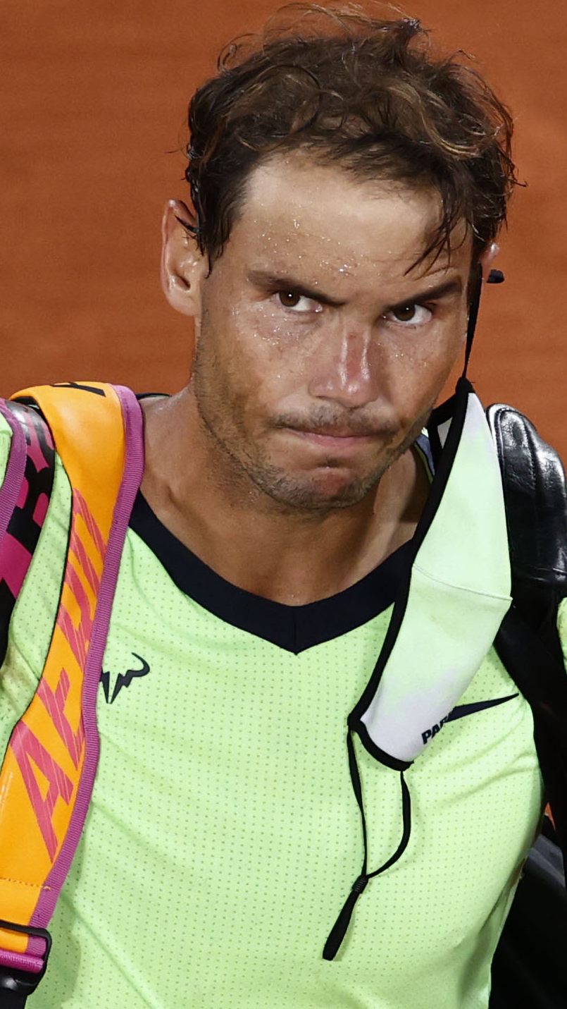 Nach 33 Siegen in Folge bei den French Open, verliert Sandplatzkönig Nadal gegen Novak Djokovic.