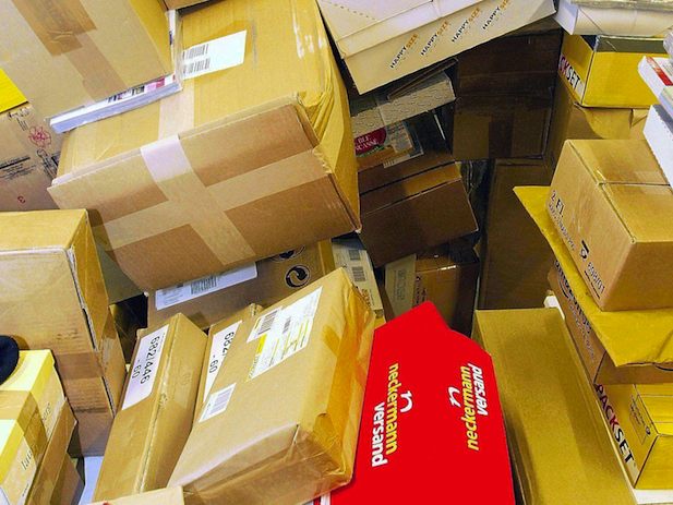 Die Post verdient bei den Gebühren mit.