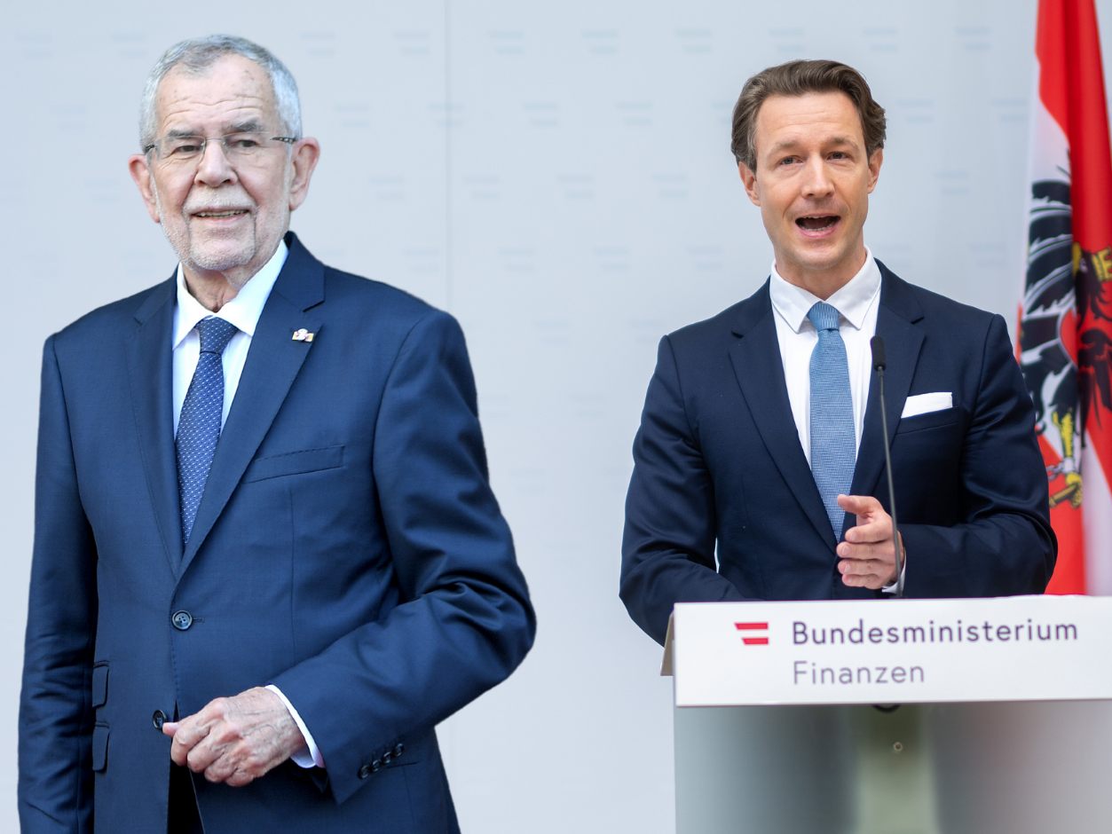 Der VfgH sieht die Zuständigkeit beim Bundespräsidenten.