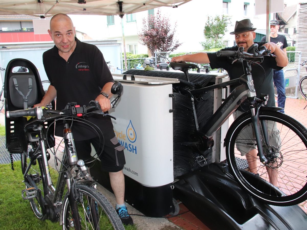 Die Integra-Fahrradputzaktion wurde vielfach genützt.