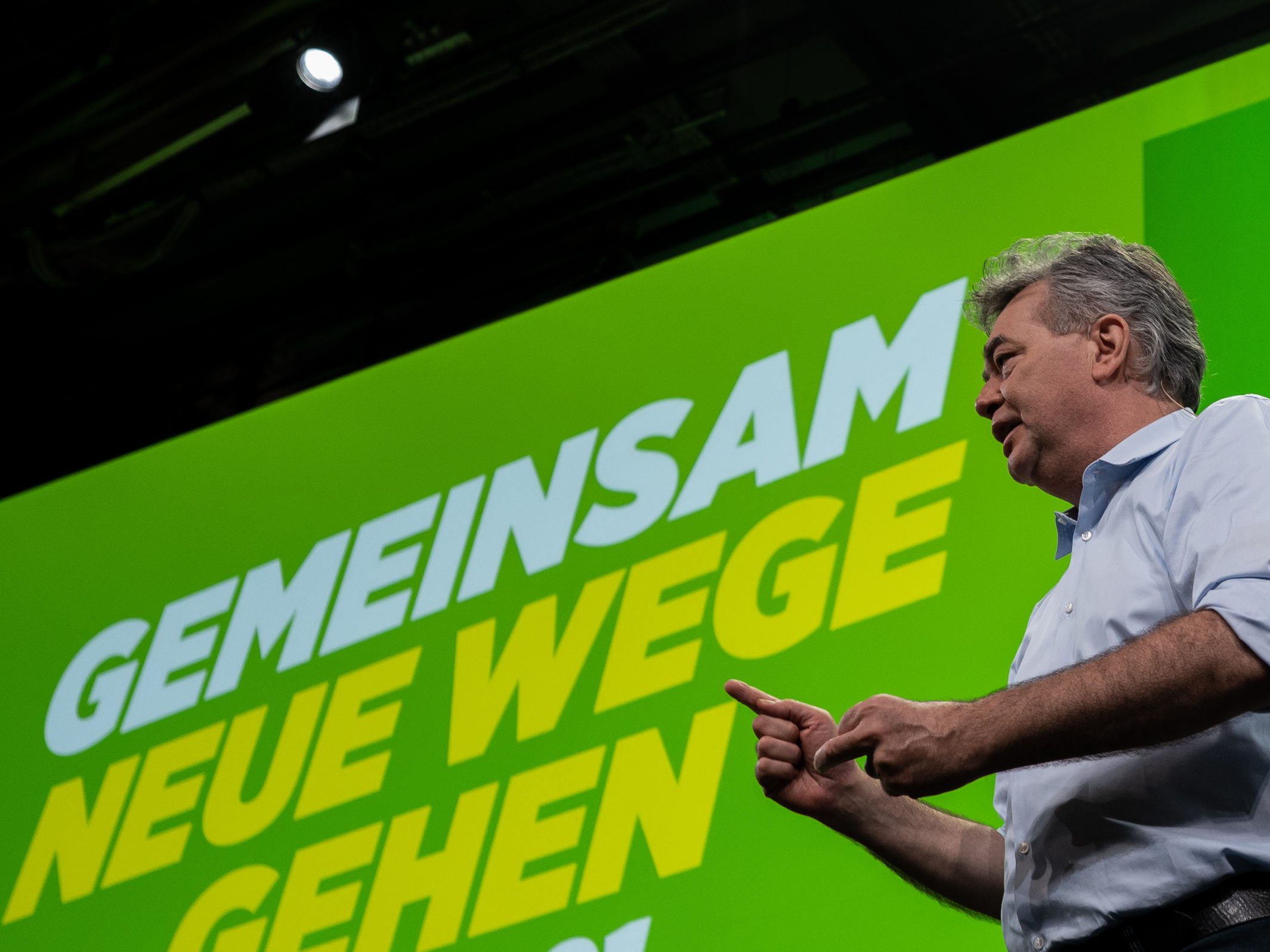 Der Parteichef der Grünen wird weiterhin nicht per Urabstimmung gewählt. Der Parteichef der Grünen wird weiterhin nicht per Urabstimmung gewählt.