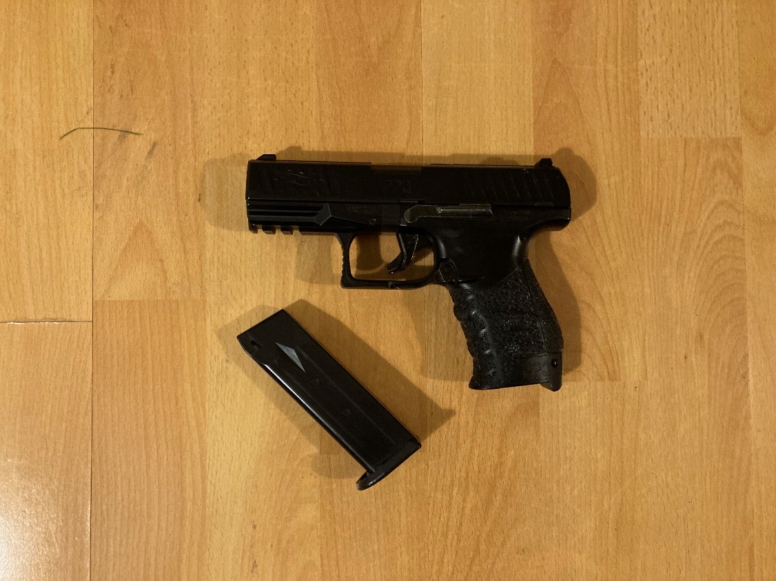 Eine weitere Waffe. Eine weitere Waffe.