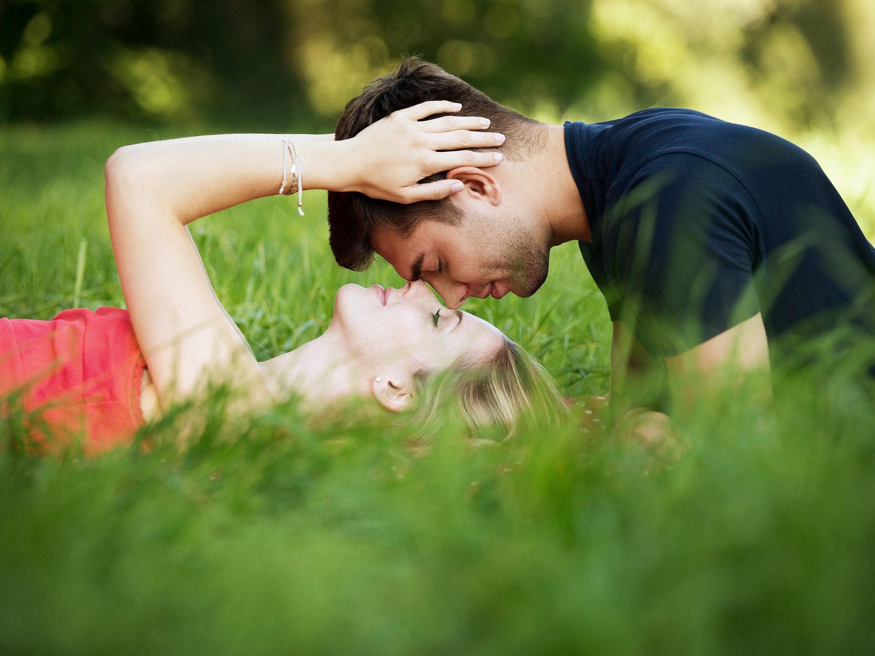 Dating ist in Pandemiezeiten schwieriger geworden. Dating ist in Pandemiezeiten schwieriger geworden.