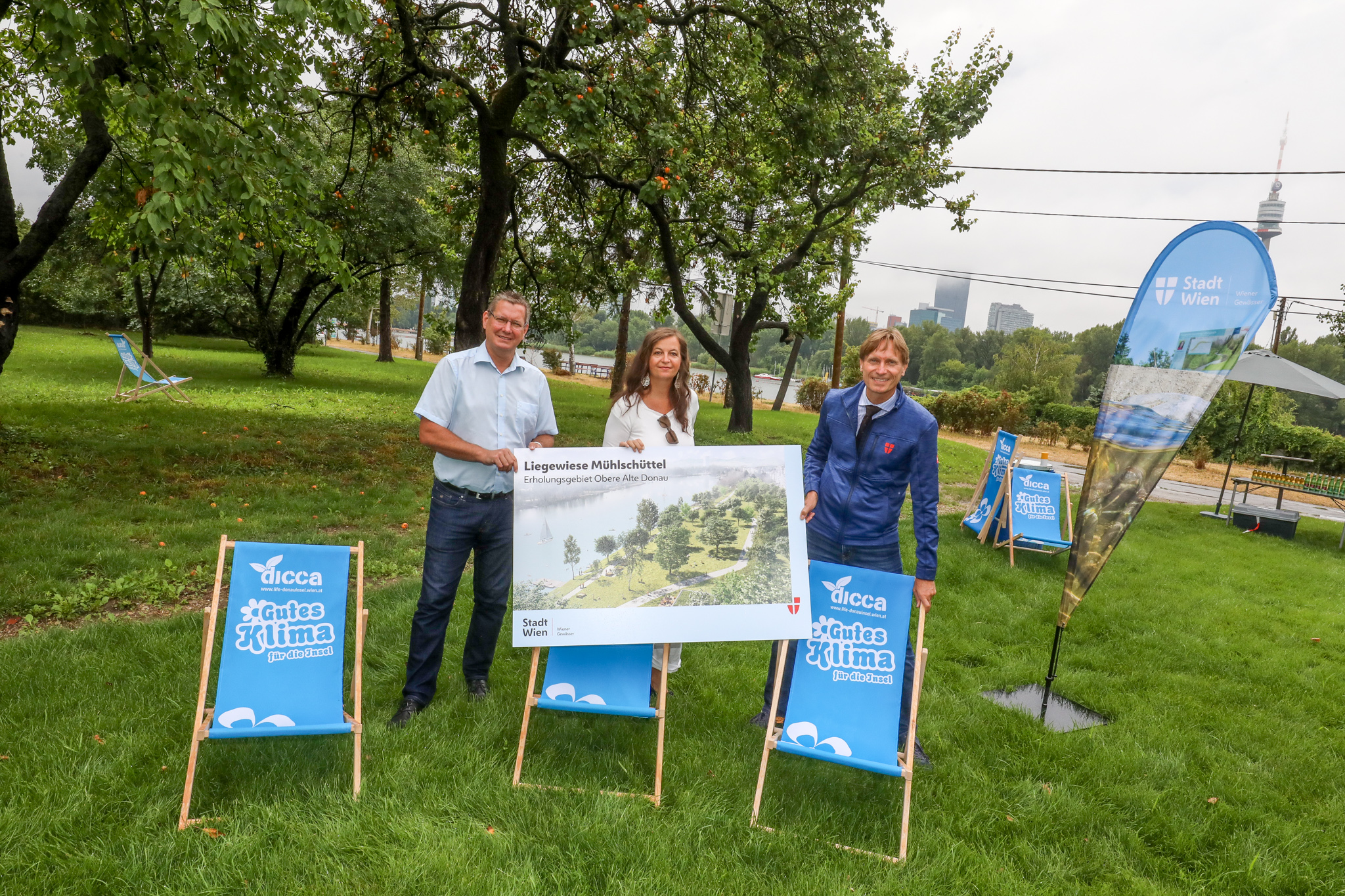 Bezirksvorsteher Georg Papai, Stadträtin Ulli Sima und Abteilungsleiter der Magistratsabteilung 45 Gerald Loew Bezirksvorsteher Georg Papai, Stadträtin Ulli Sima und Abteilungsleiter der Magistratsabteilung 45 Gerald Loew