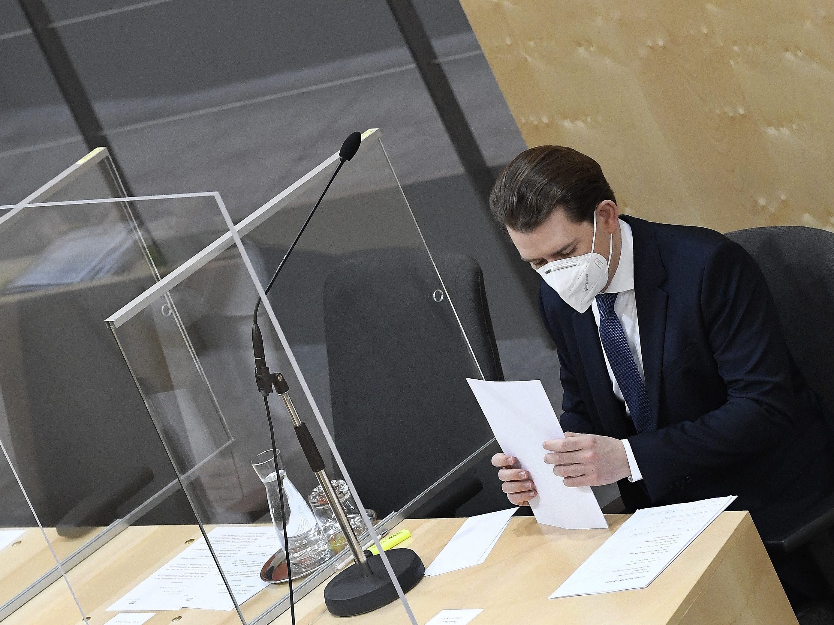 Die Opposition wirft der Partei von Kanzler Kurz Vertuschungsversuche vor.