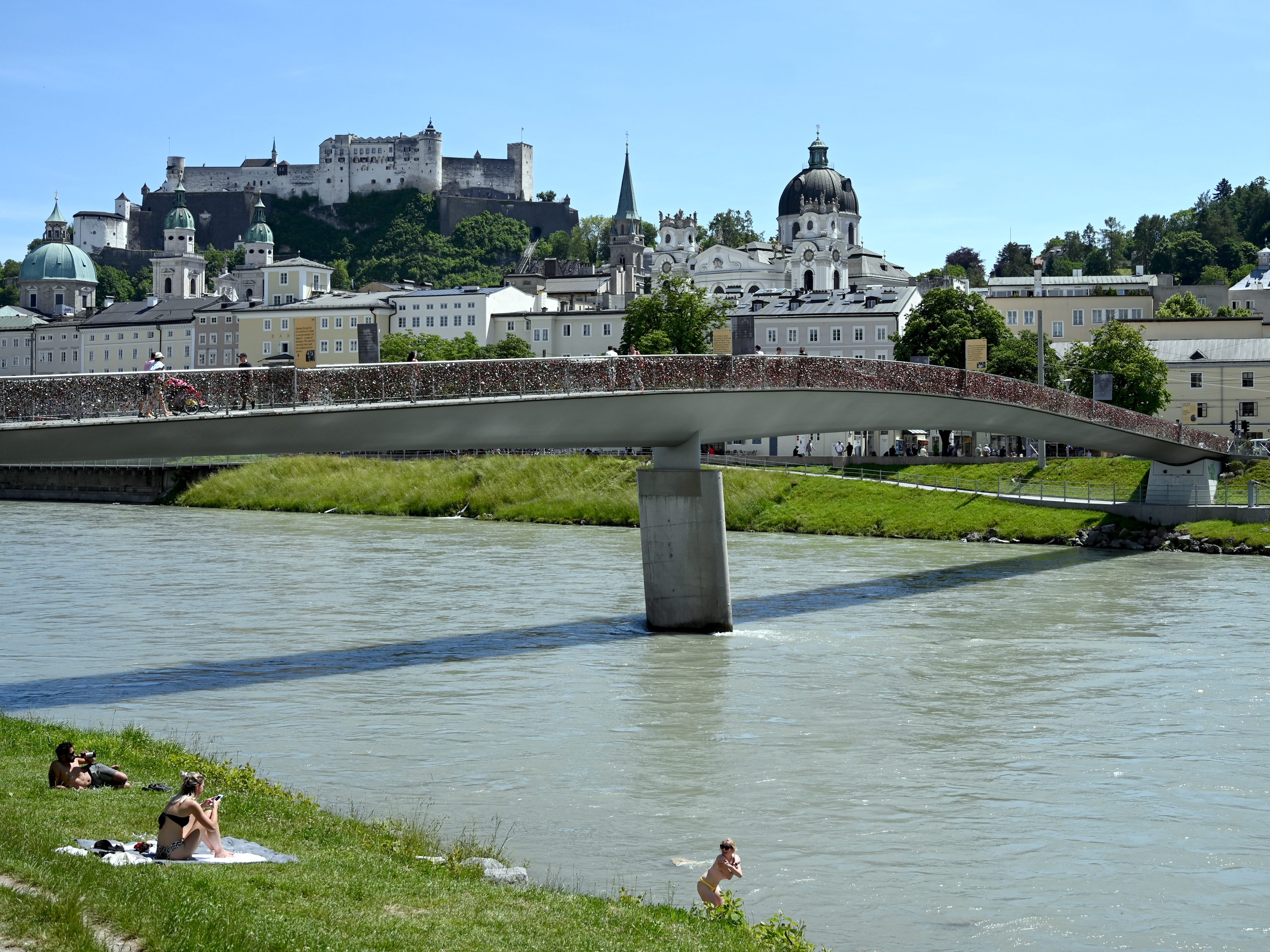 Auch das Bundesland Salzburg verschärft punktuell Maßnahmen. Auch das Bundesland Salzburg verschärft punktuell Maßnahmen.