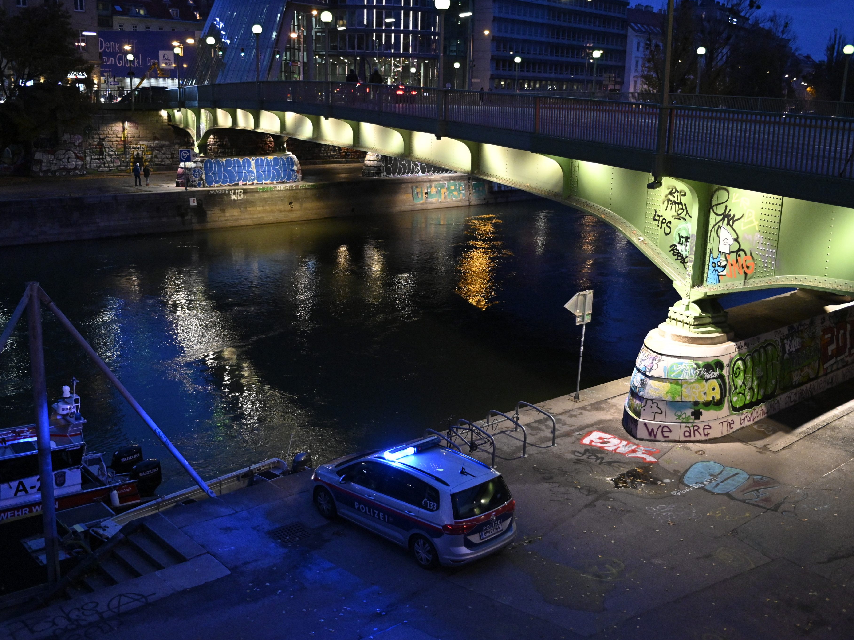 Am Wiener Donaukanal kam es zu einem brutalen Raubüberfall auf einen 44-Jährigen.