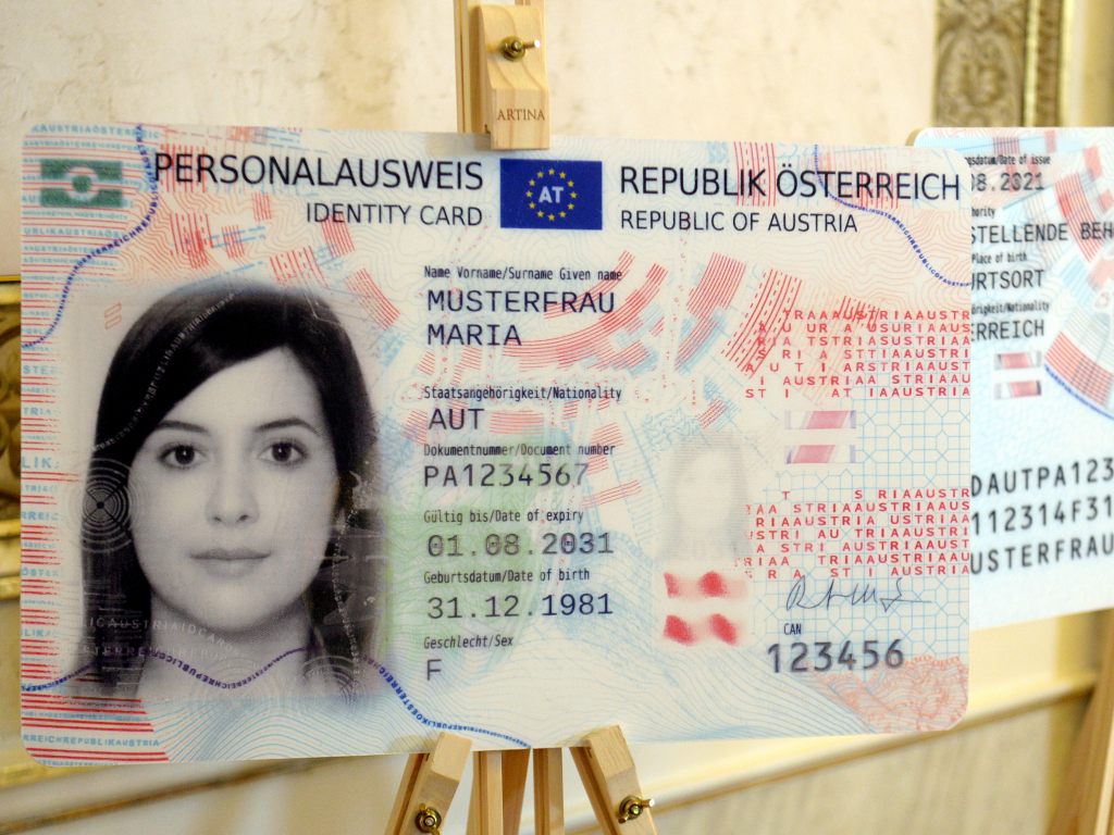 Neue Personalausweise ab August - Österreich -- VOL.AT