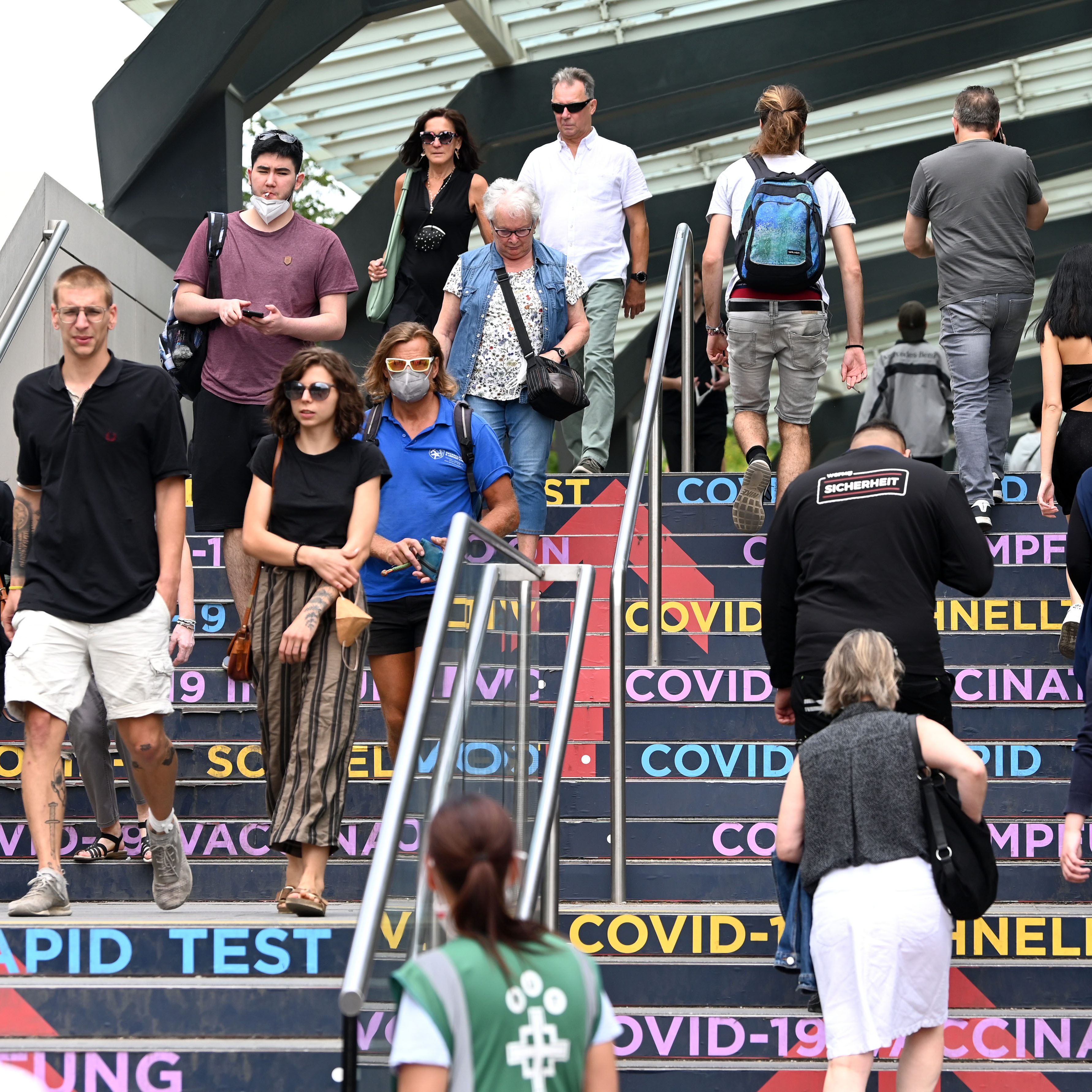 Wieder über 400 Corona-Neuinfektionen.